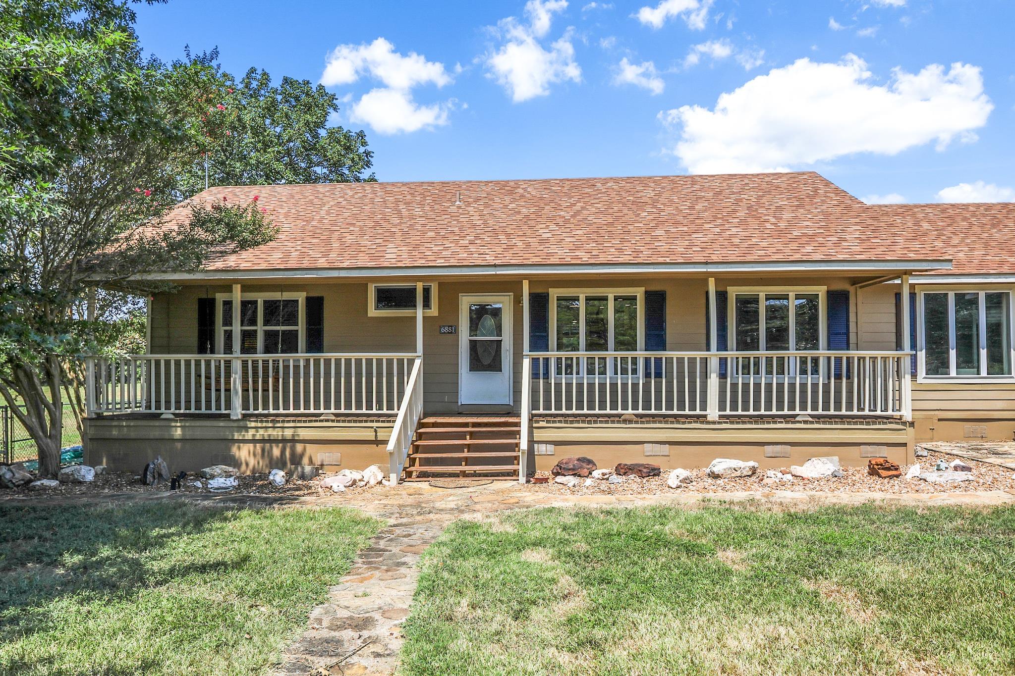 6881 FM 2000, Caldwell, TX 77836