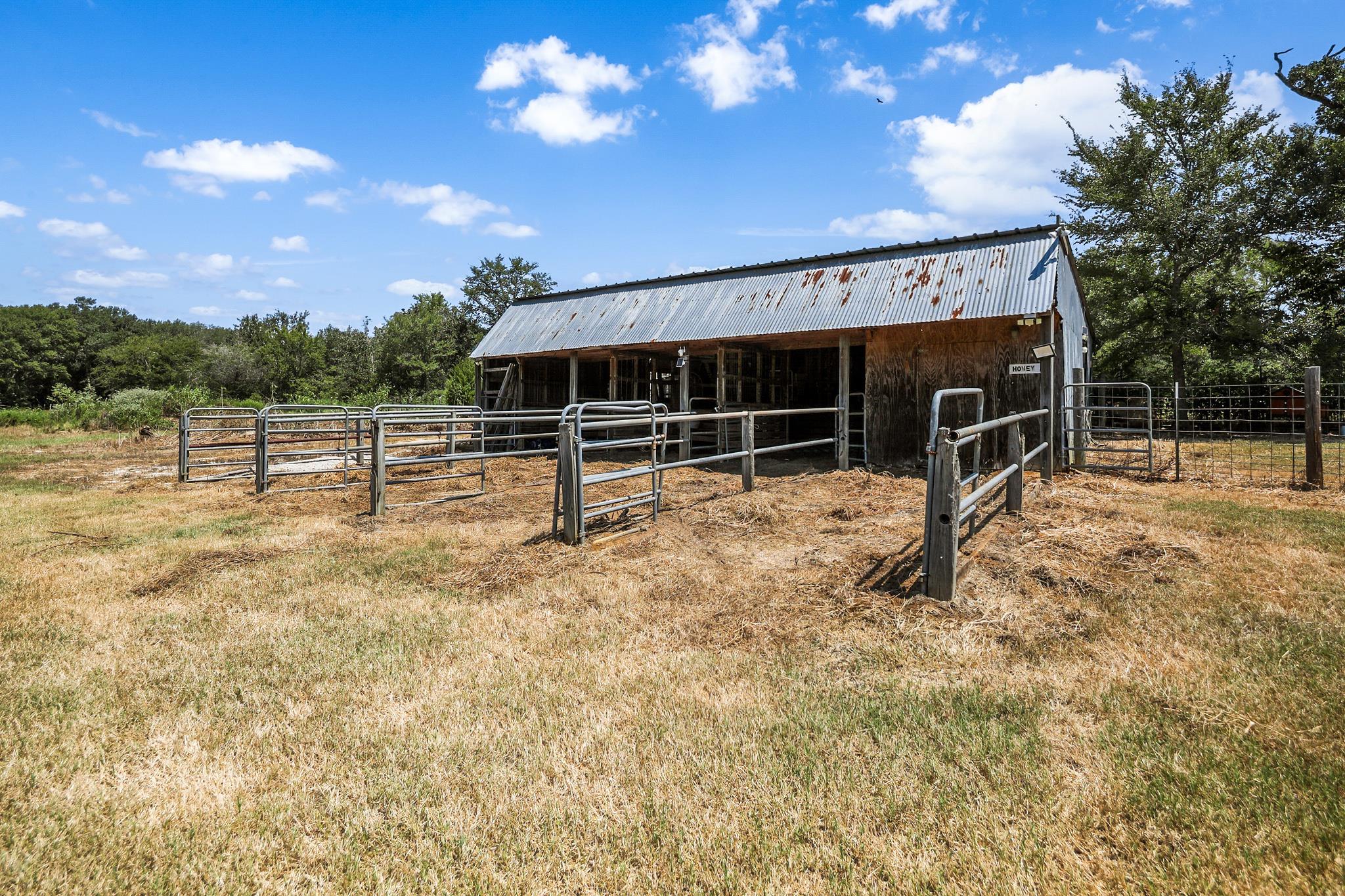 6881 FM 2000, Caldwell, TX 77836