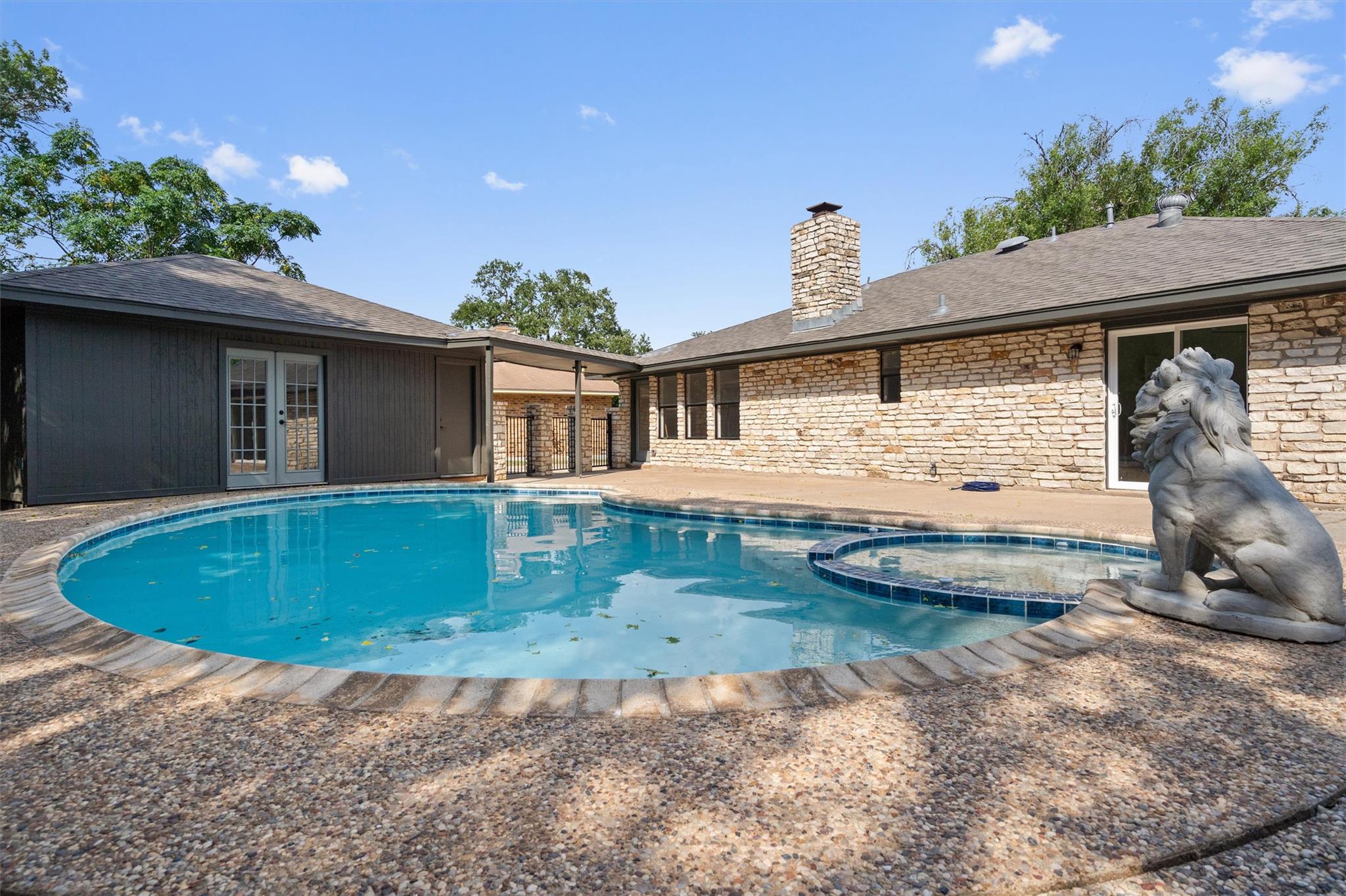 7008 Beckett Rd, Austin, TX 78749