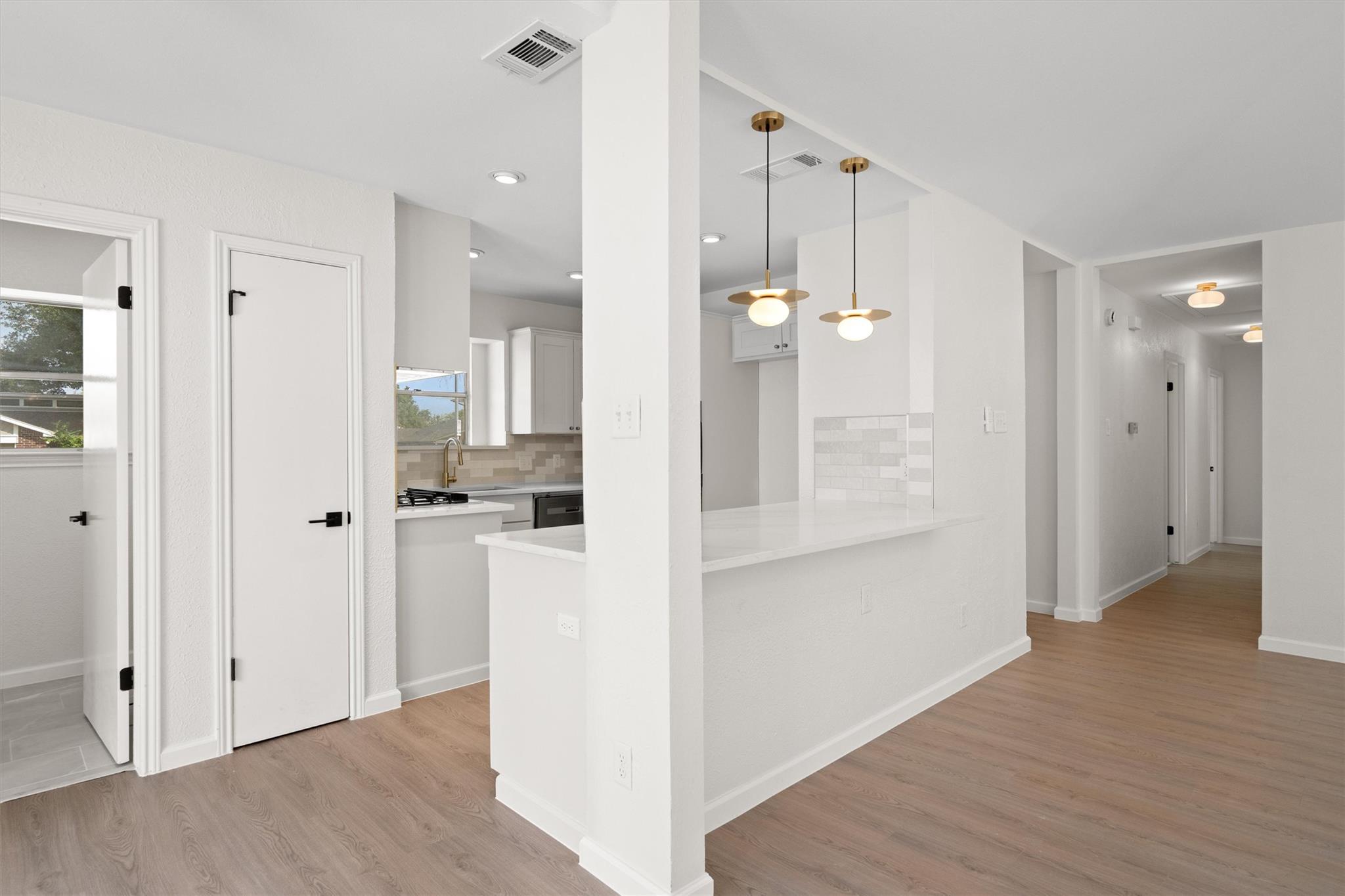 7008 Beckett Rd, Austin, TX 78749