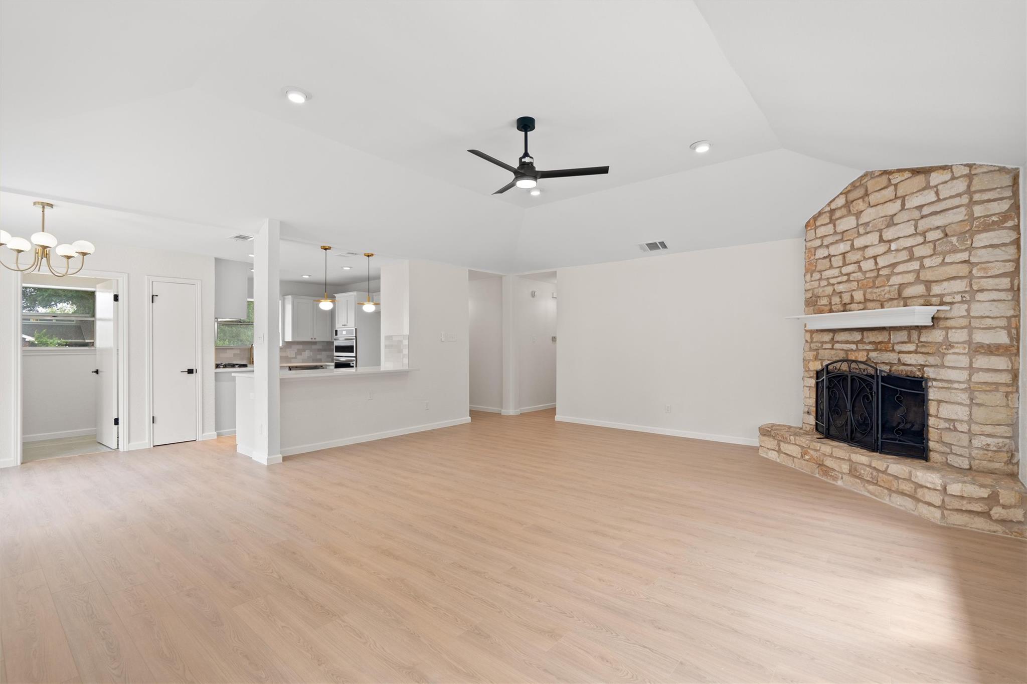 7008 Beckett Rd, Austin, TX 78749