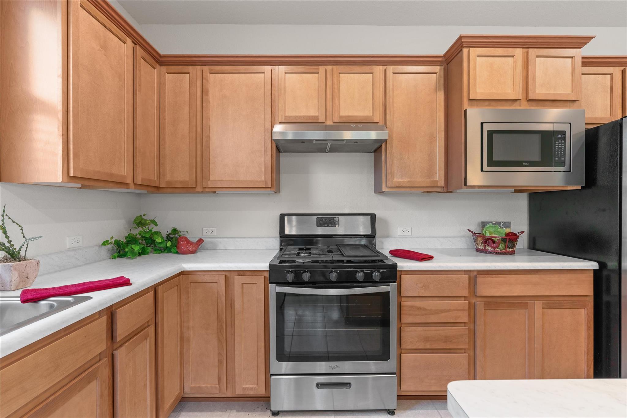 502 Saratoga Ln, Georgetown, TX 78633