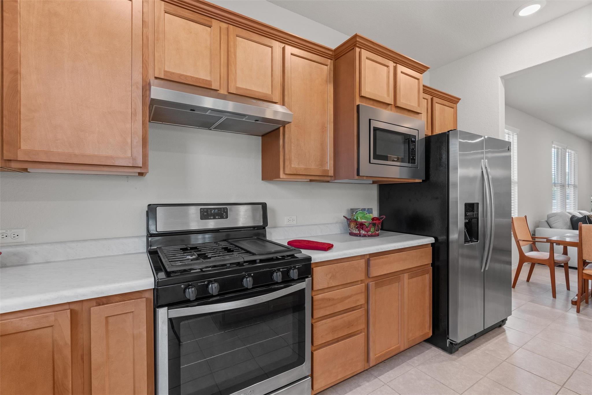 502 Saratoga Ln, Georgetown, TX 78633