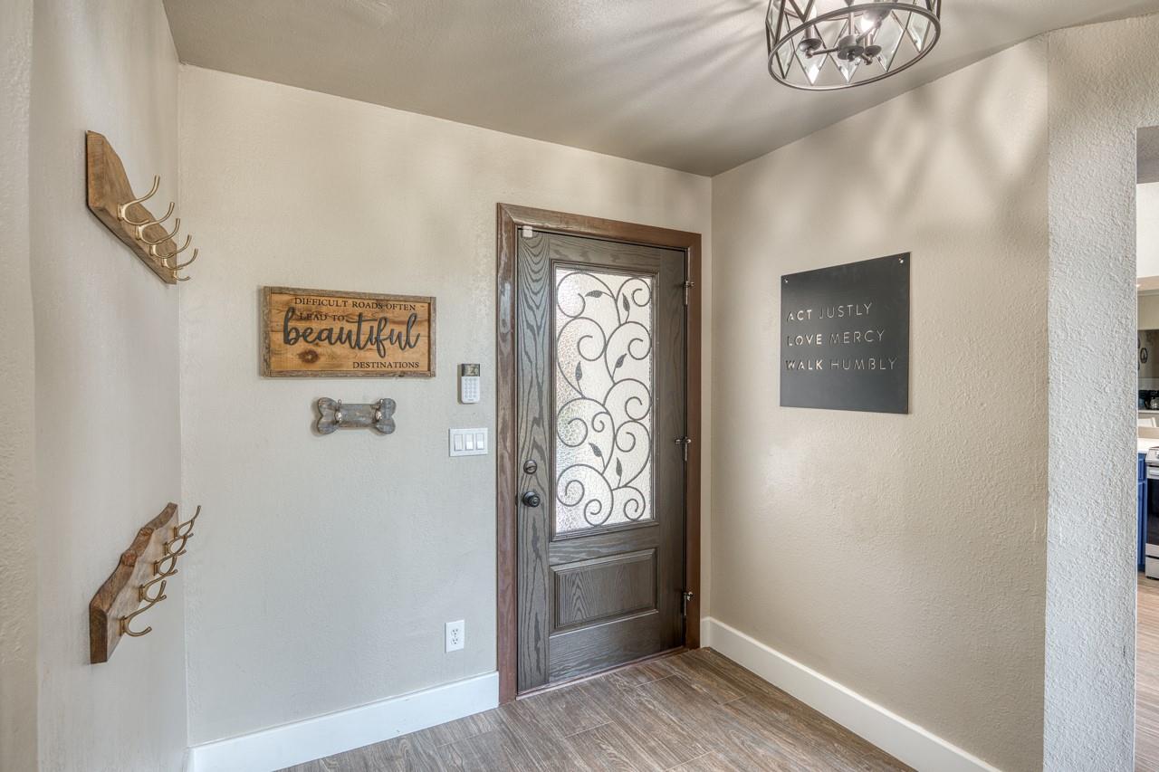 202 N Big Spur, Horseshoe Bay, TX 78657