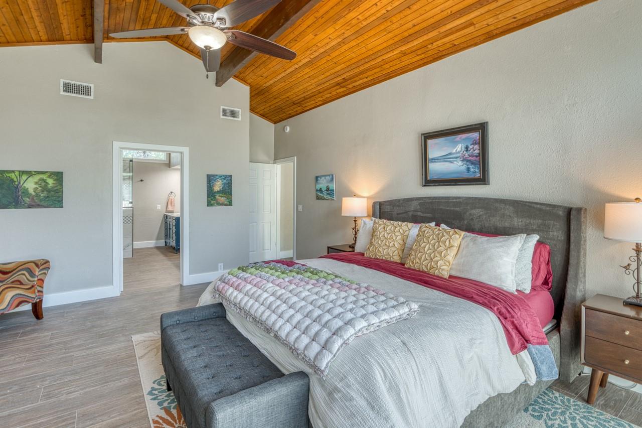 202 N Big Spur, Horseshoe Bay, TX 78657