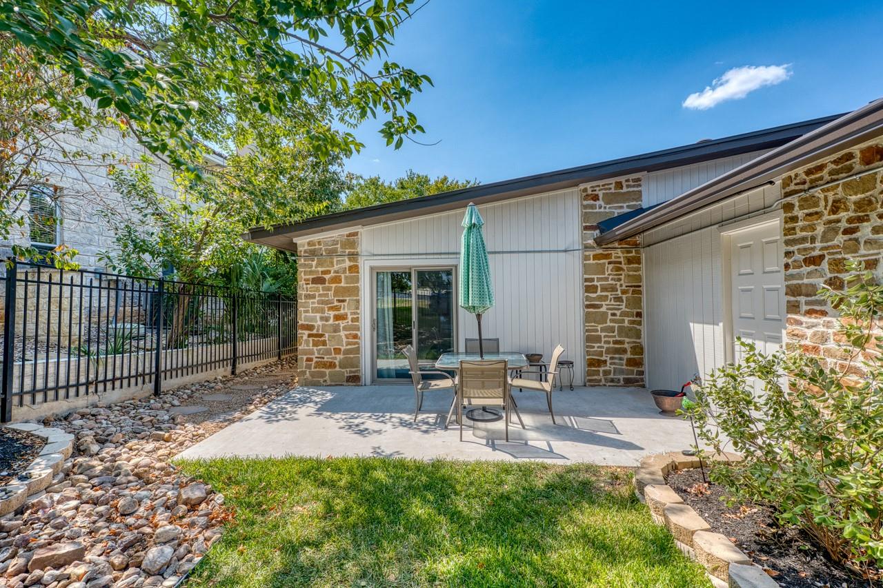 202 N Big Spur, Horseshoe Bay, TX 78657