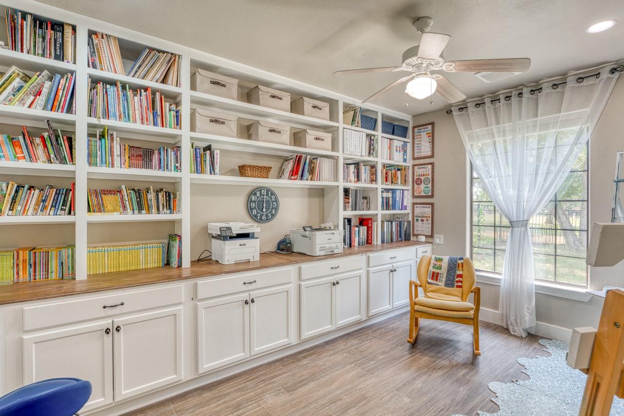 202 N Big Spur, Horseshoe Bay, TX 78657