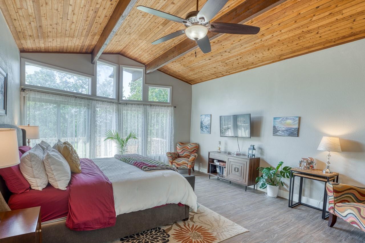 202 N Big Spur, Horseshoe Bay, TX 78657