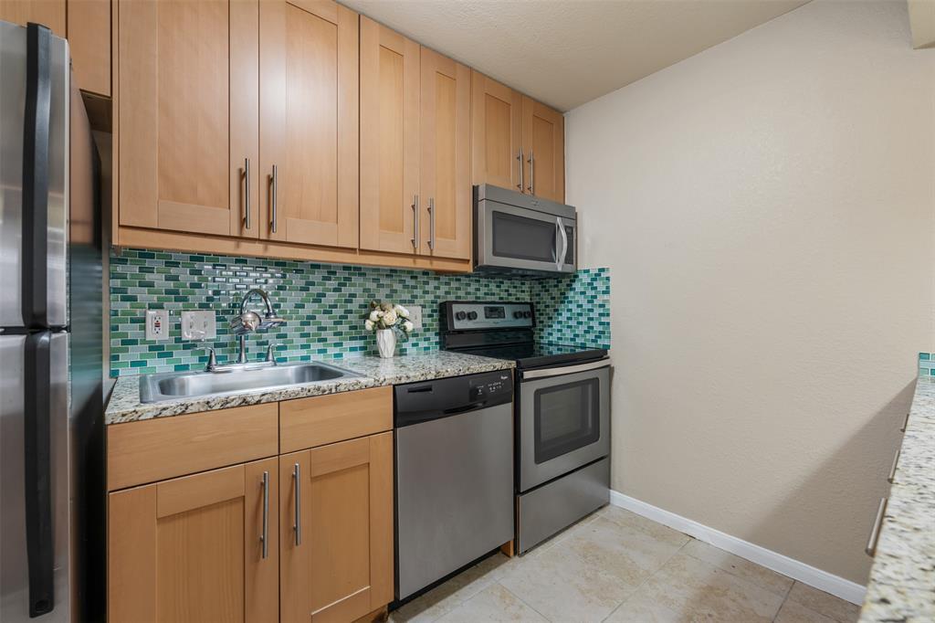 7685 Northcross Dr # 806, Austin, TX 78757