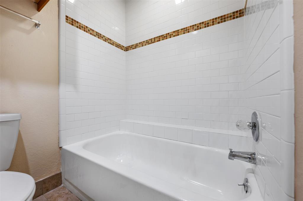 7685 Northcross Dr # 806, Austin, TX 78757