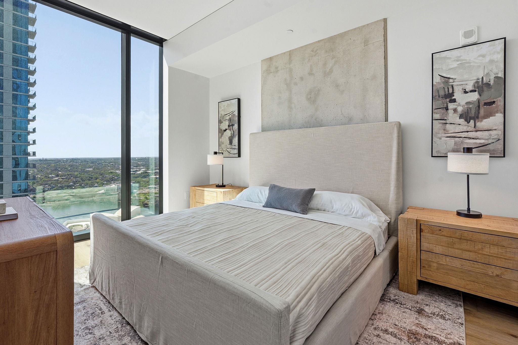 610 Davis St # 3004, Austin, TX 78701