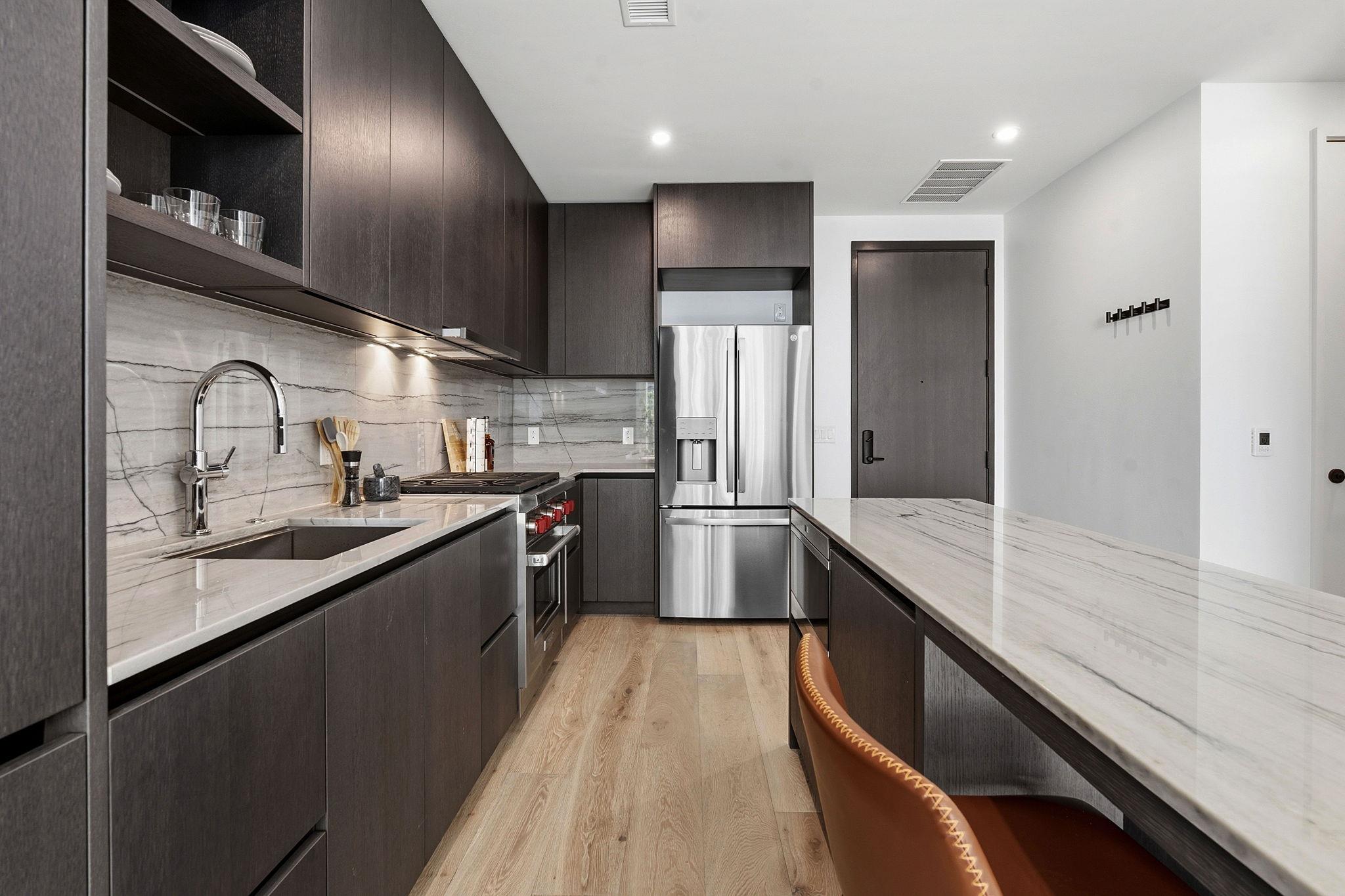 610 Davis St # 3004, Austin, TX 78701