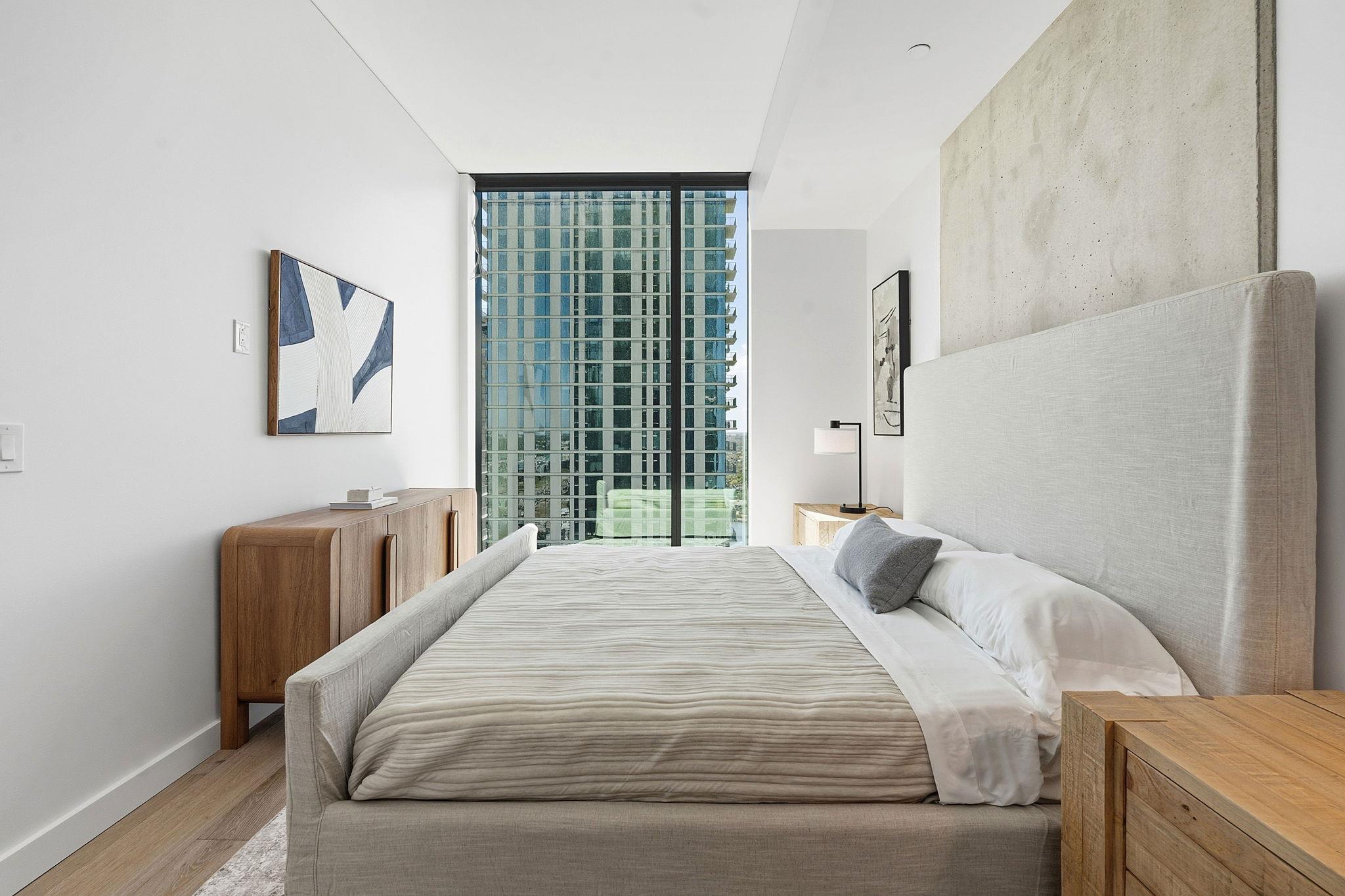 610 Davis St # 3004, Austin, TX 78701