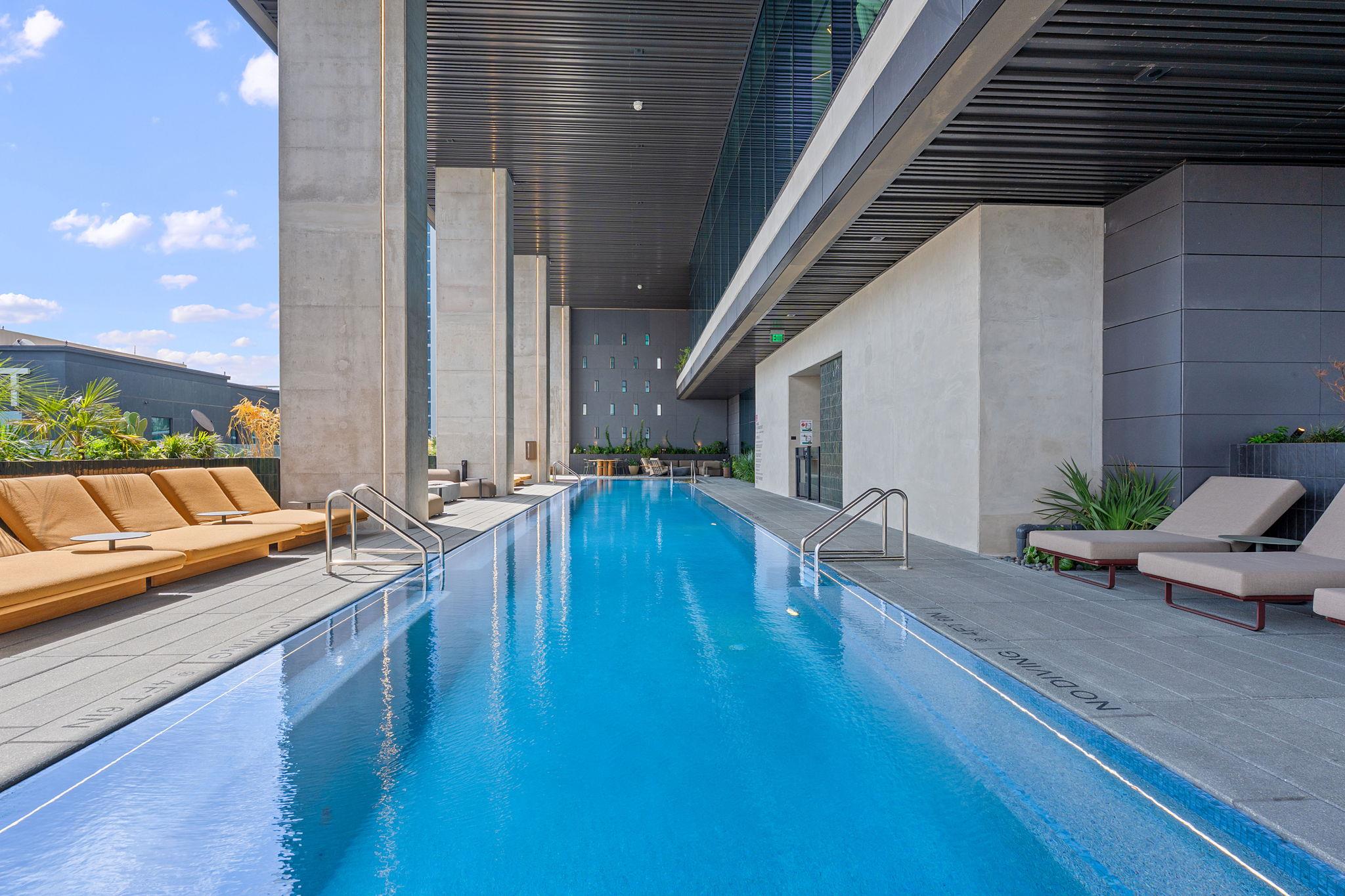 610 Davis St # 3004, Austin, TX 78701