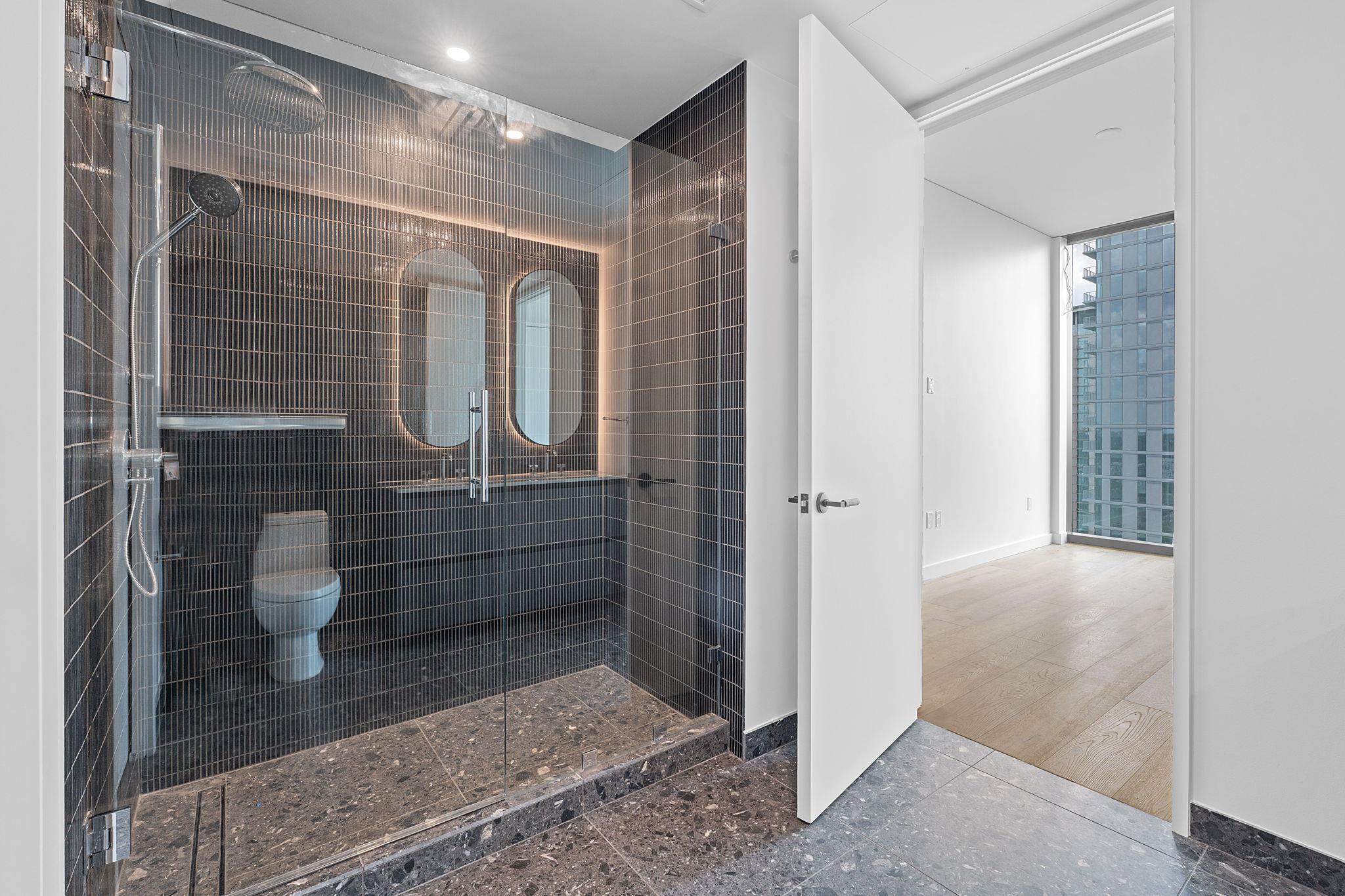 610 Davis St # 3004, Austin, TX 78701