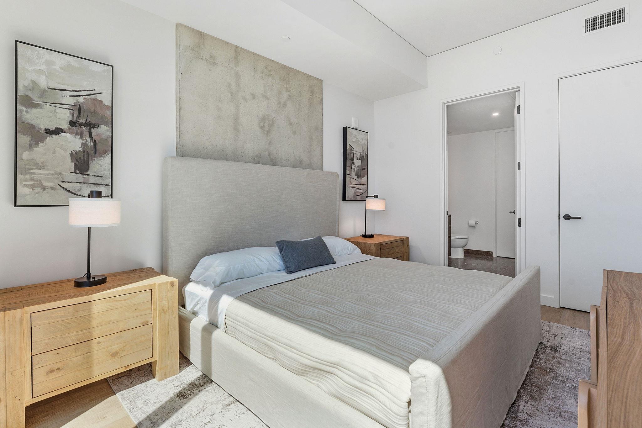 610 Davis St # 3004, Austin, TX 78701