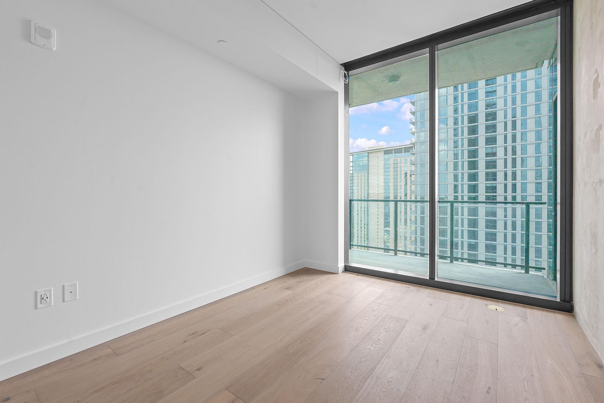 610 Davis St # 3004, Austin, TX 78701