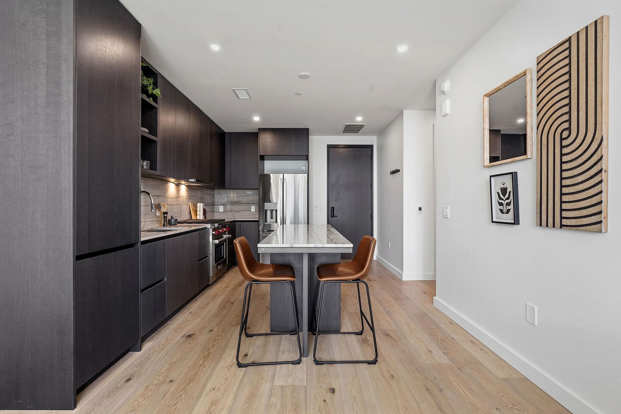 610 Davis St # 3004, Austin, TX 78701