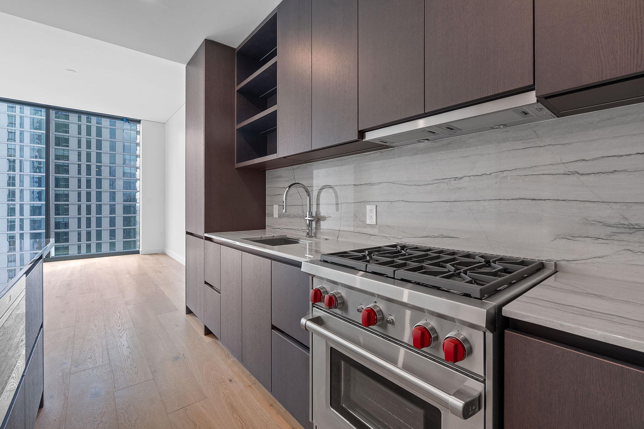 610 Davis St # 3004, Austin, TX 78701