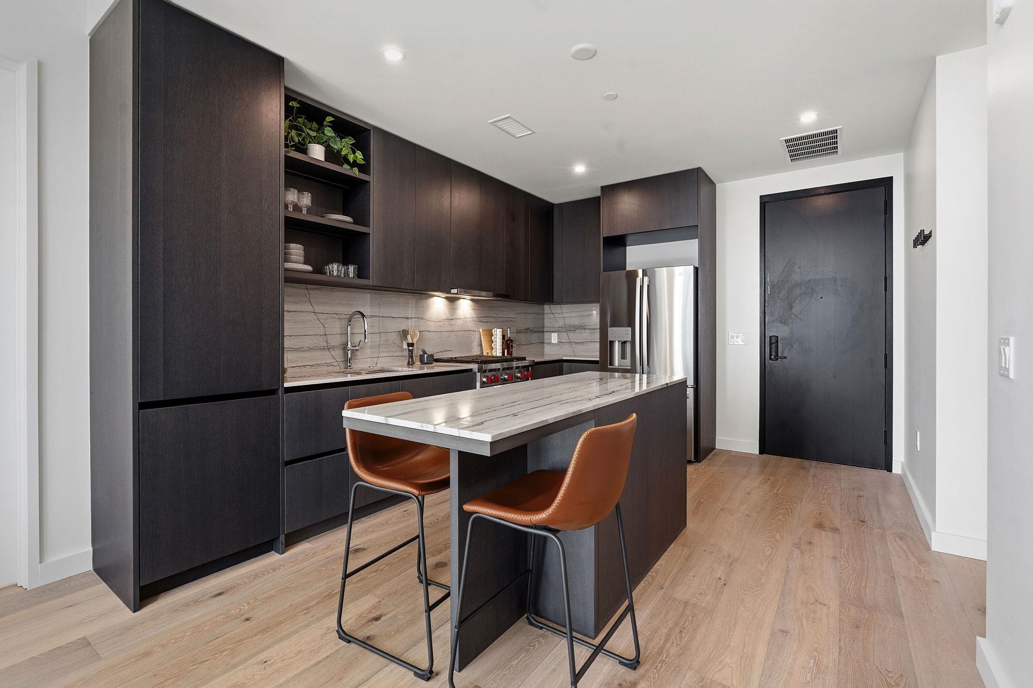 610 Davis St # 3004, Austin, TX 78701