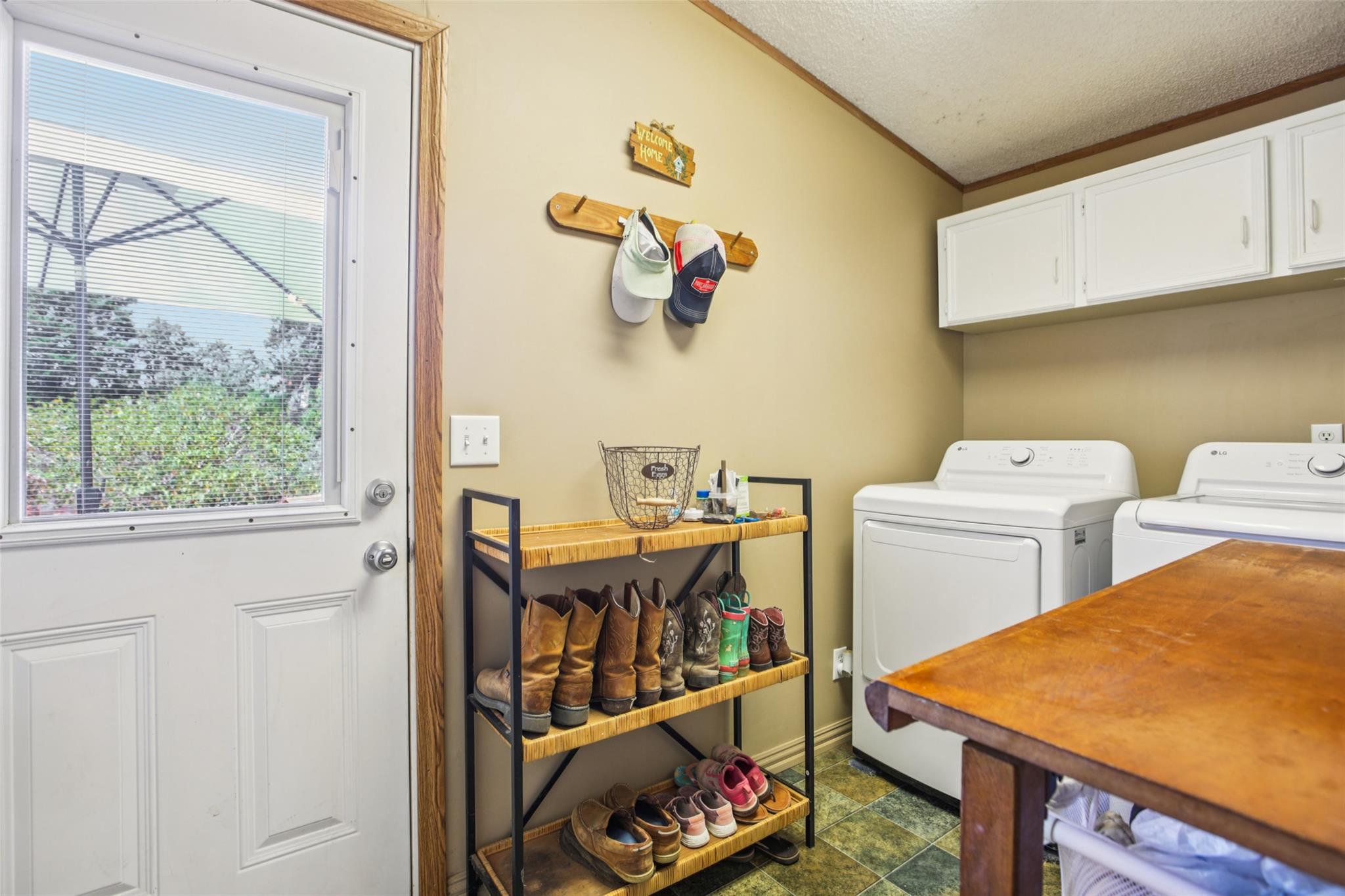 372 Hofferek Rd, Rosanky, TX 78953