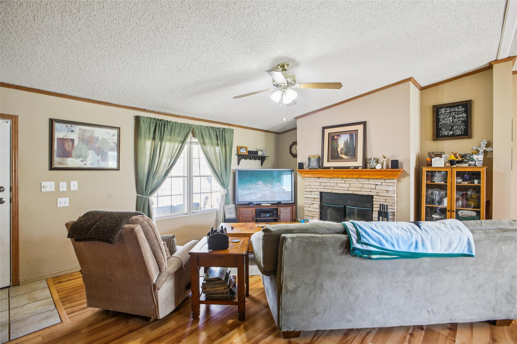 372 Hofferek Rd, Rosanky, TX 78953