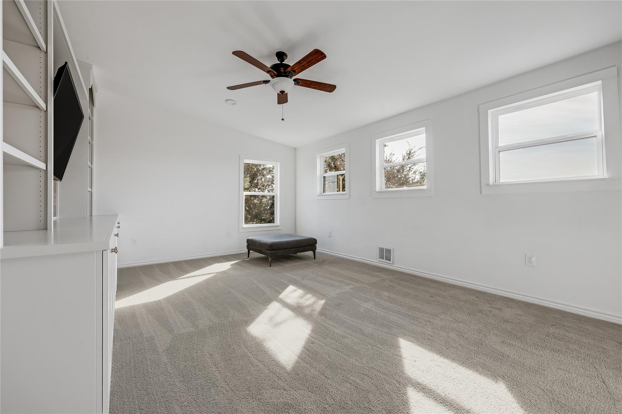 21501 High Dr, Lago Vista, TX 78645