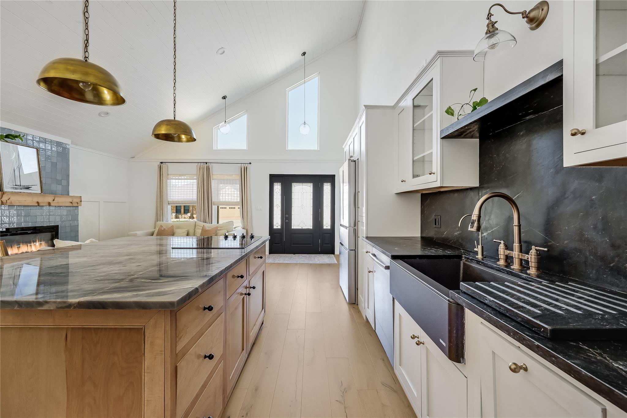 21501 High Dr, Lago Vista, TX 78645