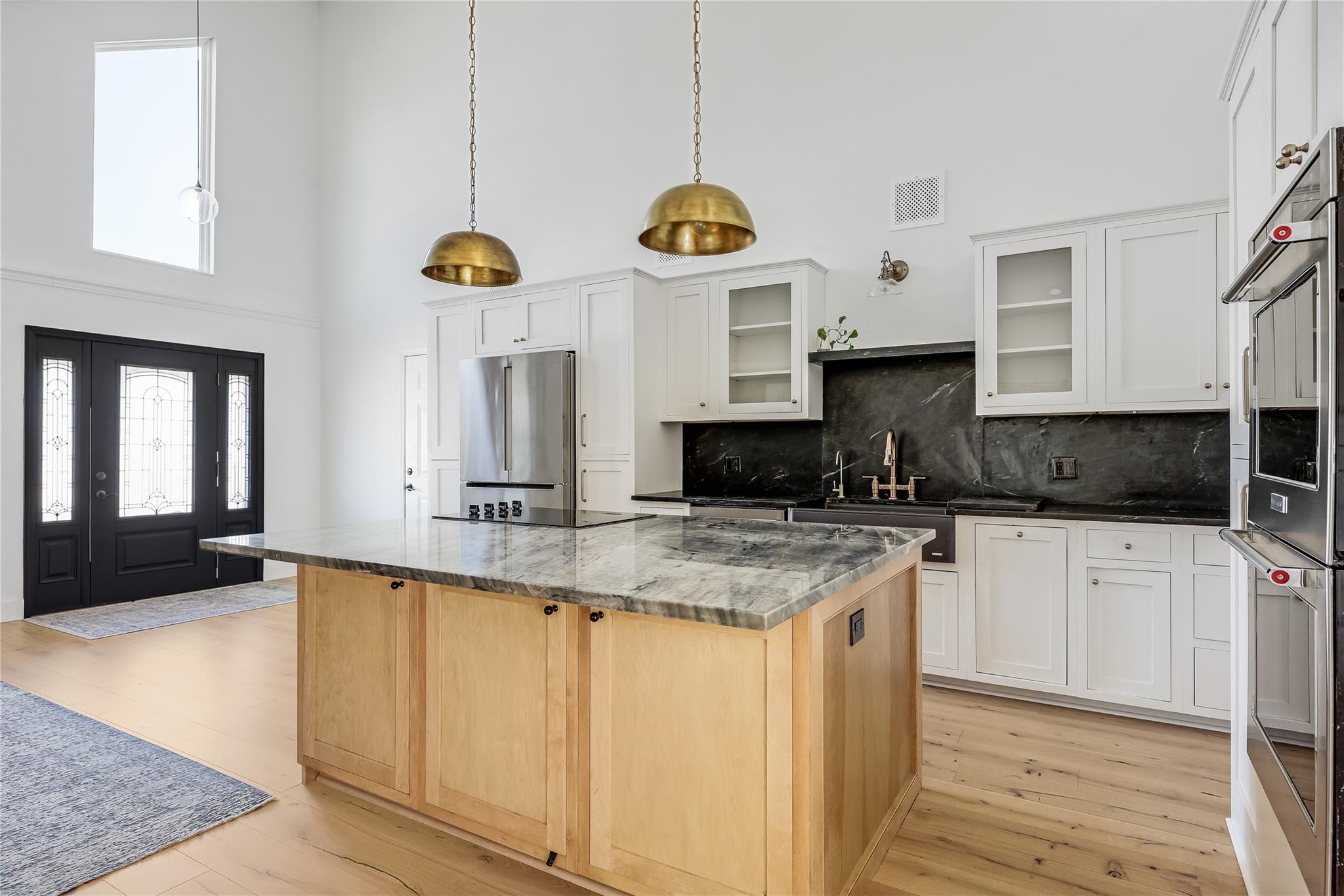 21501 High Dr, Lago Vista, TX 78645