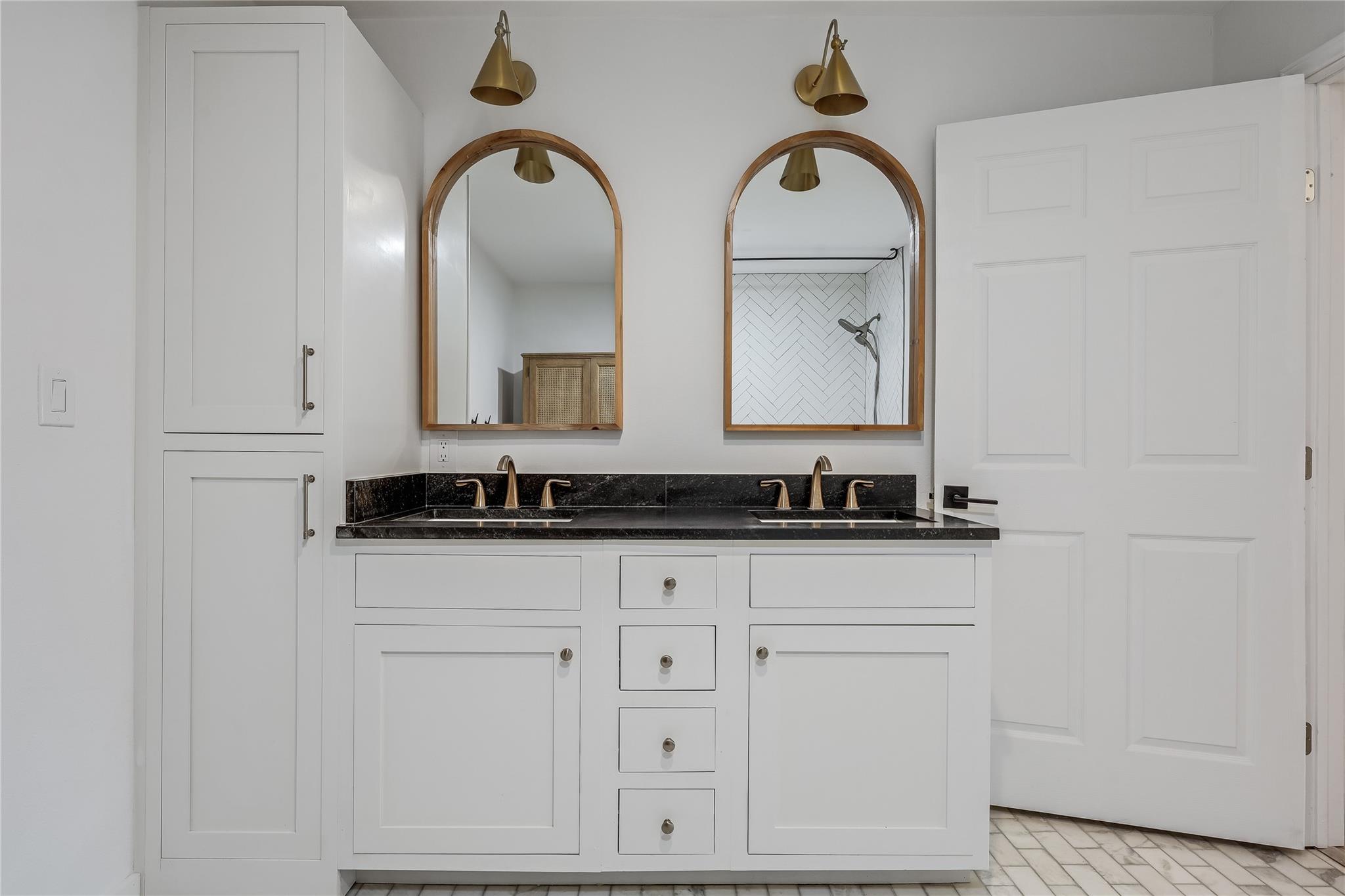 21501 High Dr, Lago Vista, TX 78645