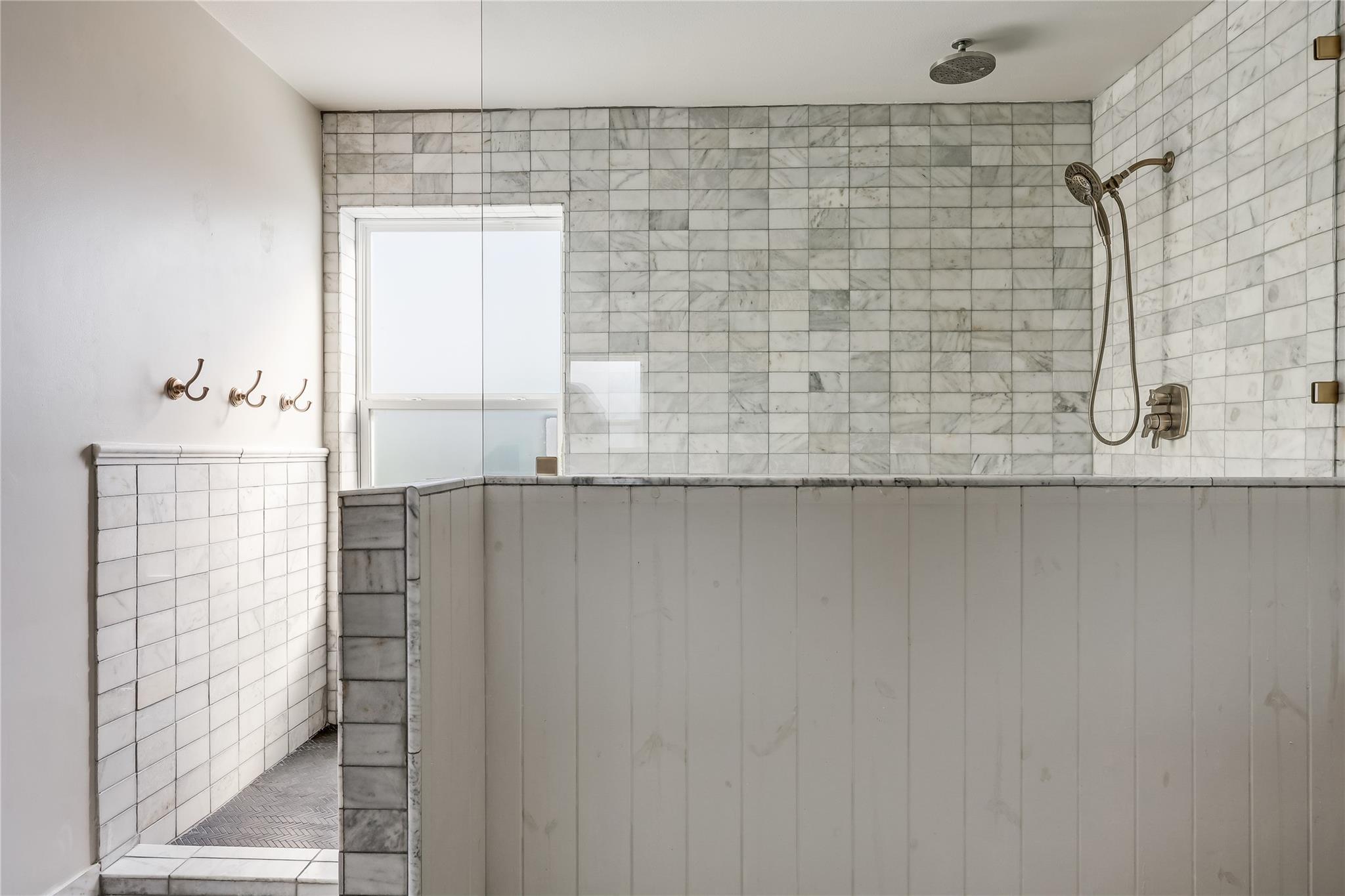 21501 High Dr, Lago Vista, TX 78645