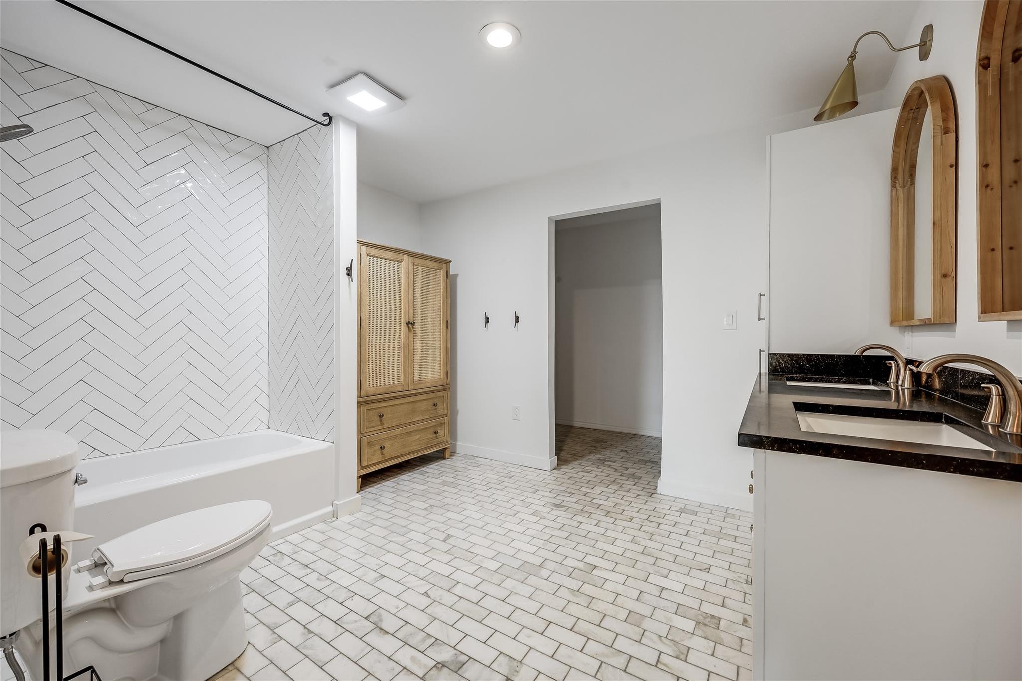 21501 High Dr, Lago Vista, TX 78645