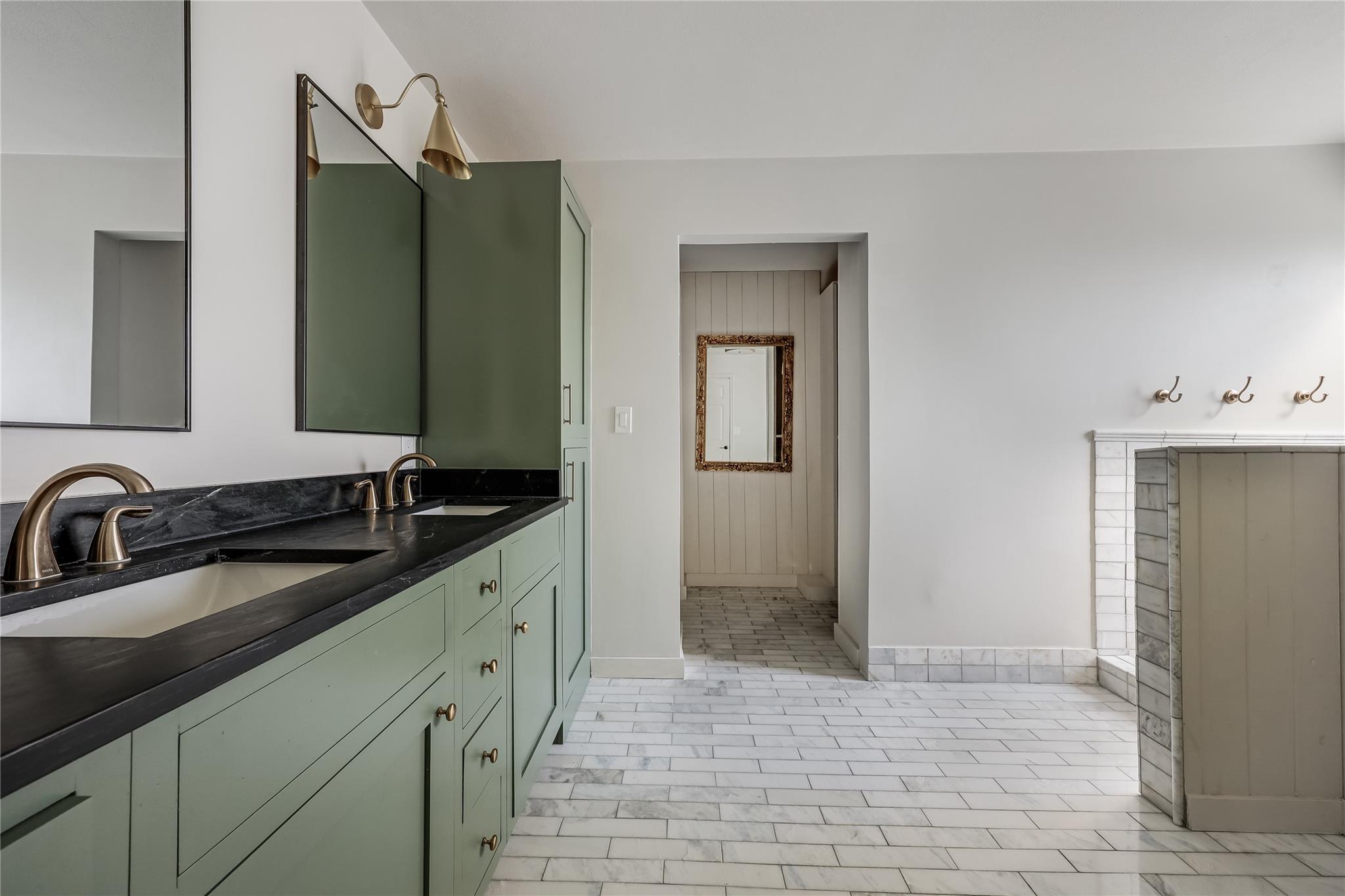 21501 High Dr, Lago Vista, TX 78645