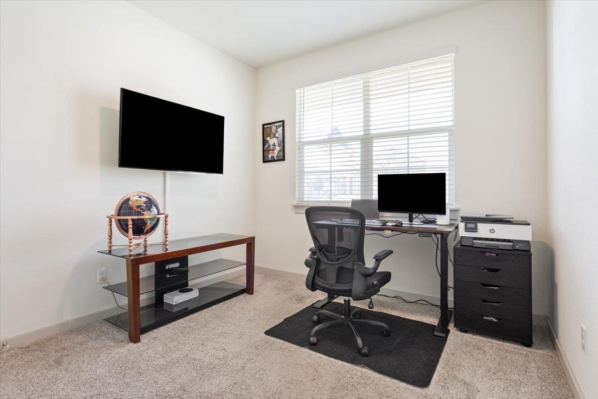 117 Big Sandy Creek Dr, Hutto, TX 78634