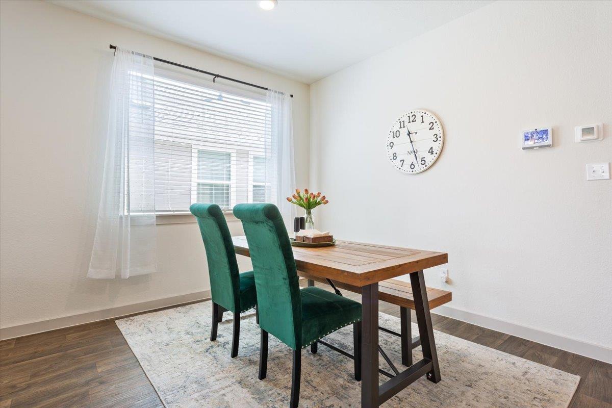 117 Big Sandy Creek Dr, Hutto, TX 78634