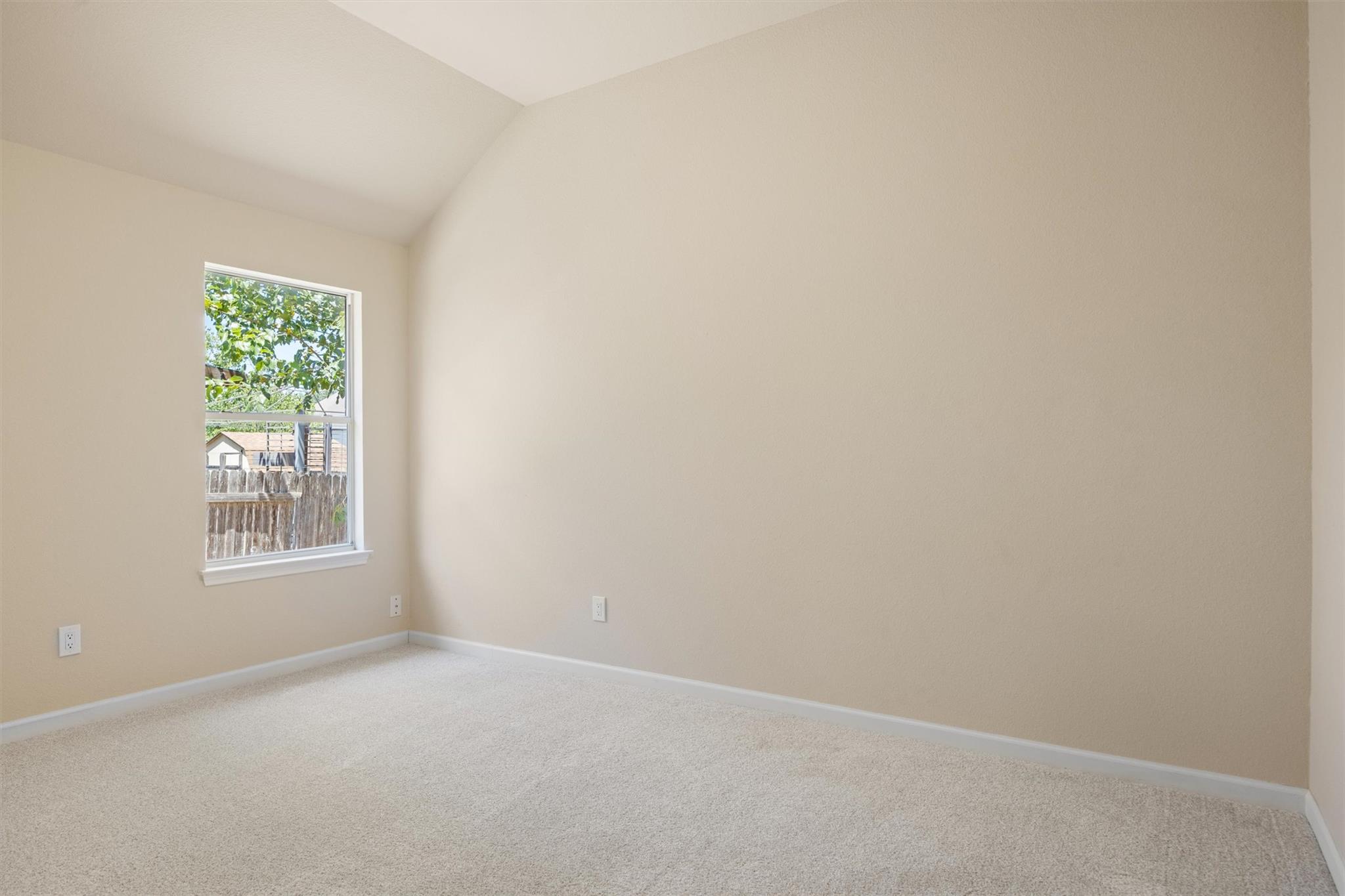 310 Spring Dr, Kyle, TX 78640