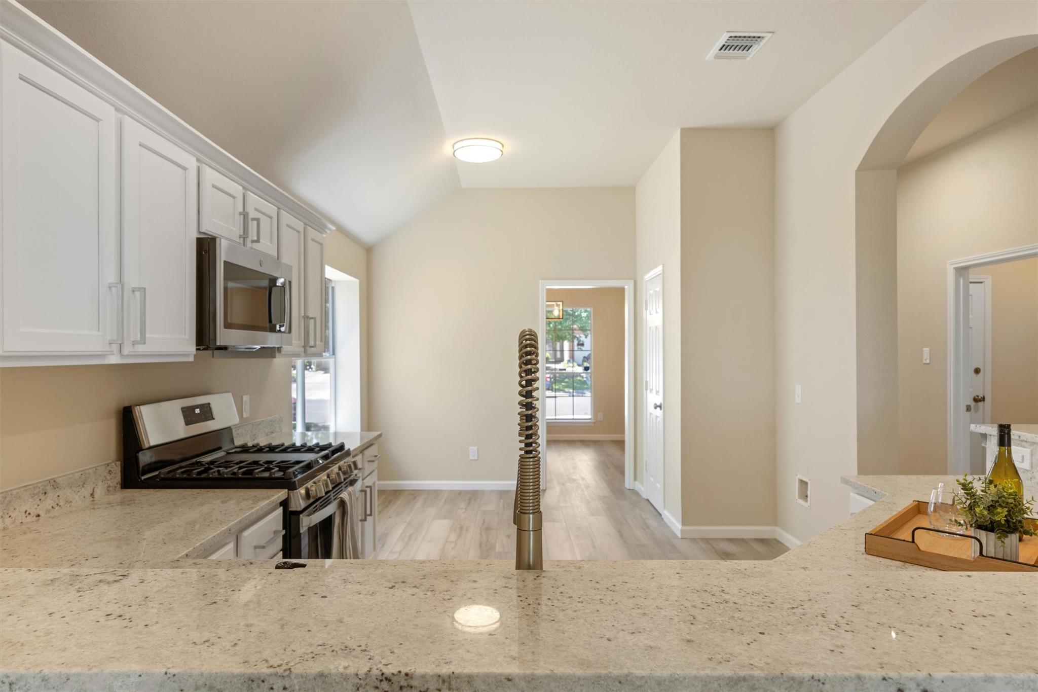 310 Spring Dr, Kyle, TX 78640