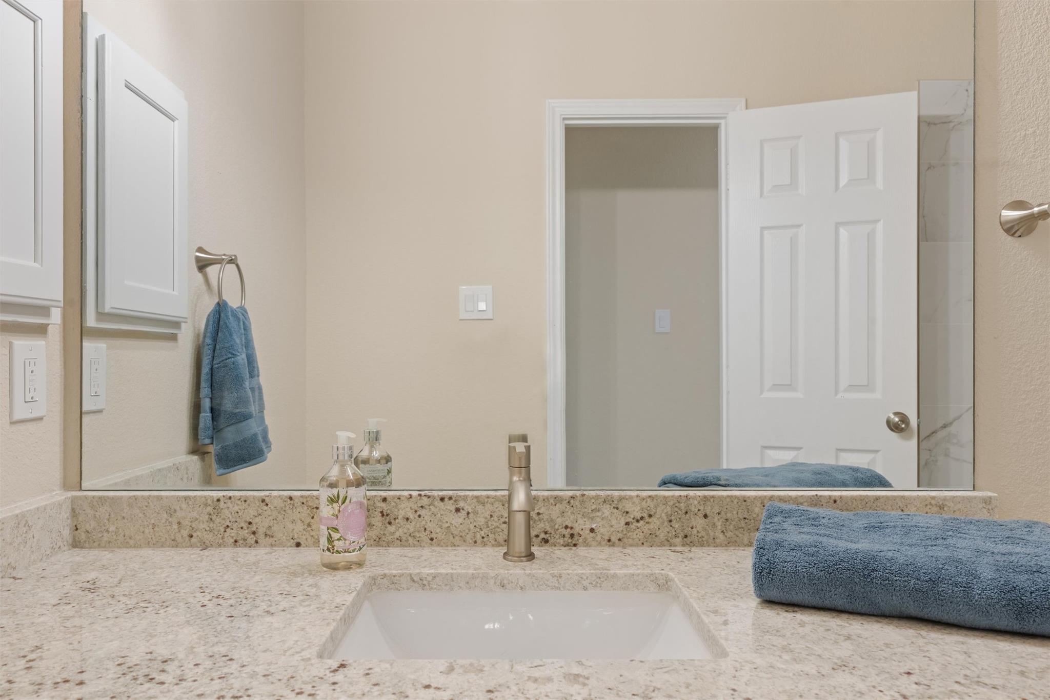 310 Spring Dr, Kyle, TX 78640