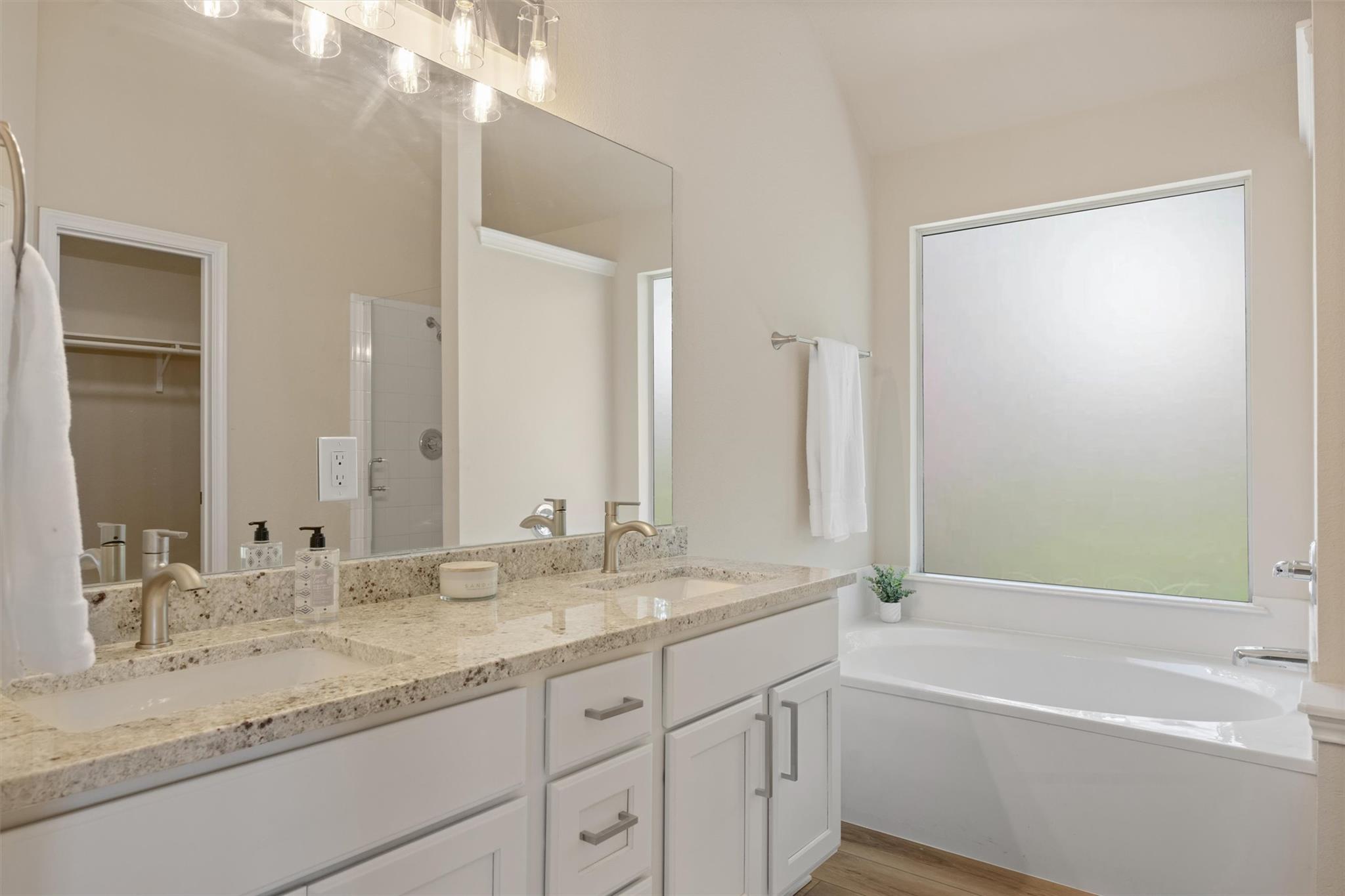 310 Spring Dr, Kyle, TX 78640