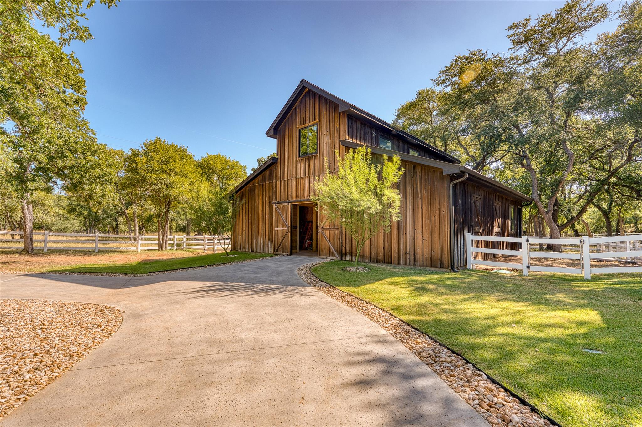 417 Haney Trace, Horseshoe Bay, TX 78657