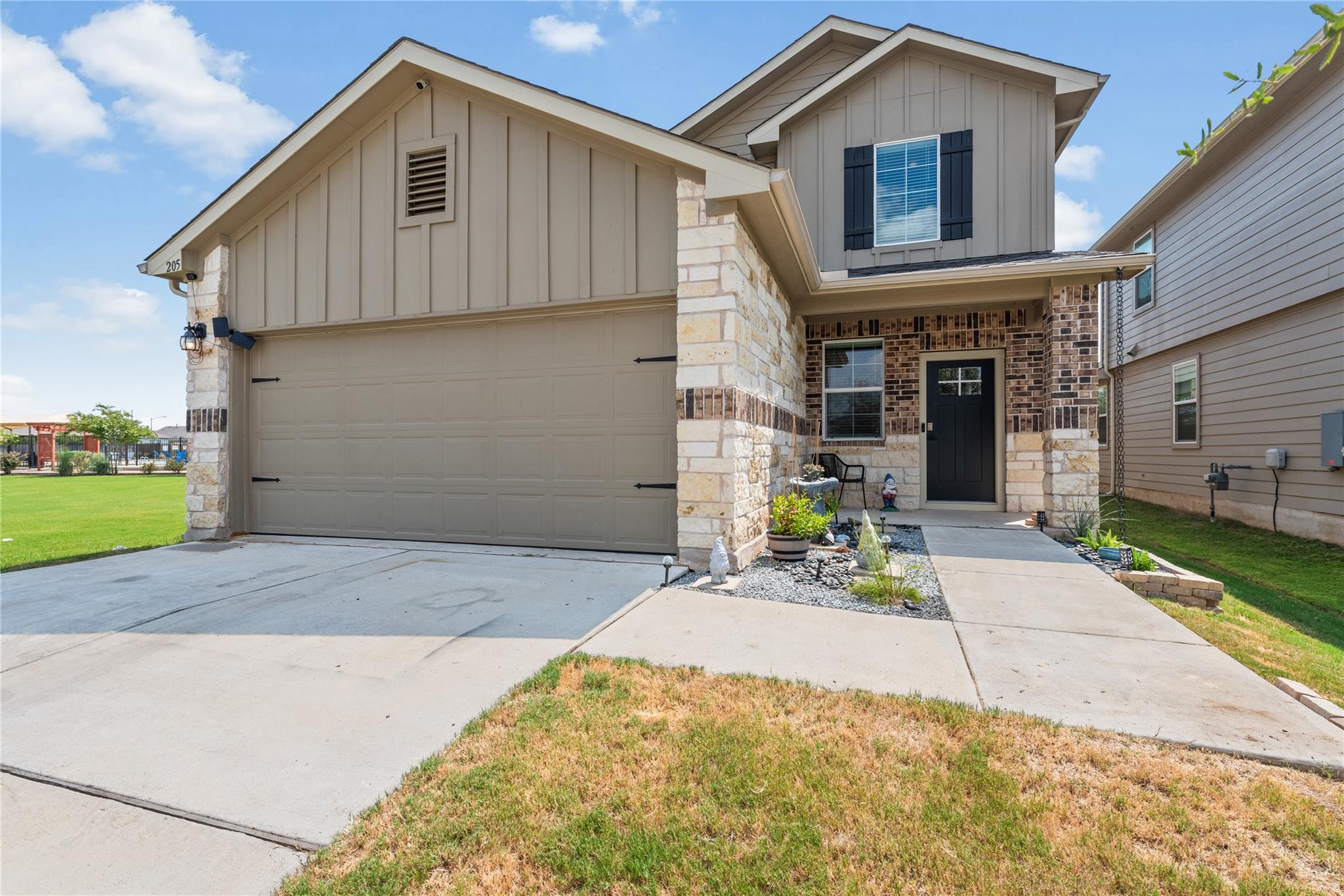 205 Strand Ln, Bastrop, TX 78602