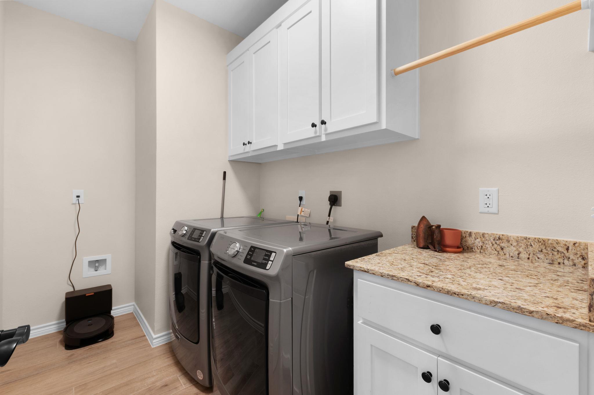 101 Hillside Ln, Lampasas, TX 76550