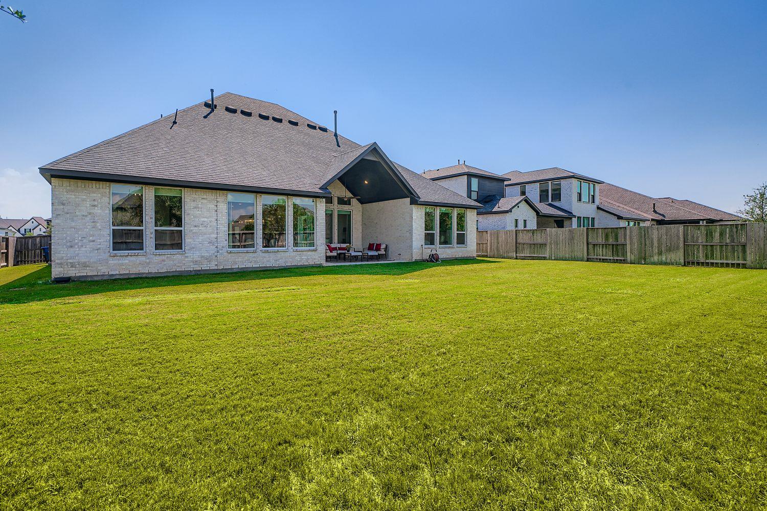 9818 Wright Dr, Manvel, TX 77578