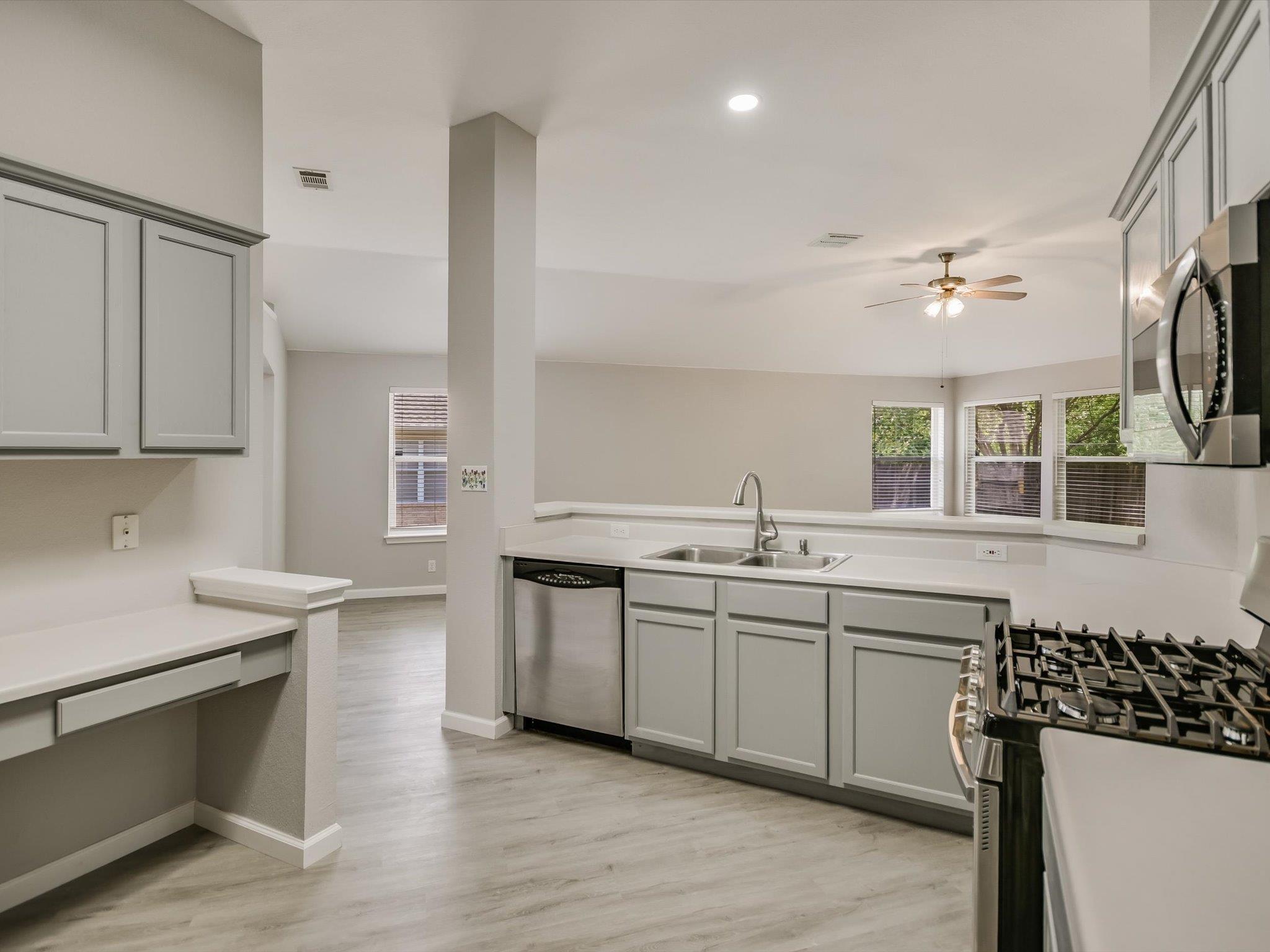 501 Geyser Ave, Pflugerville, TX 78660