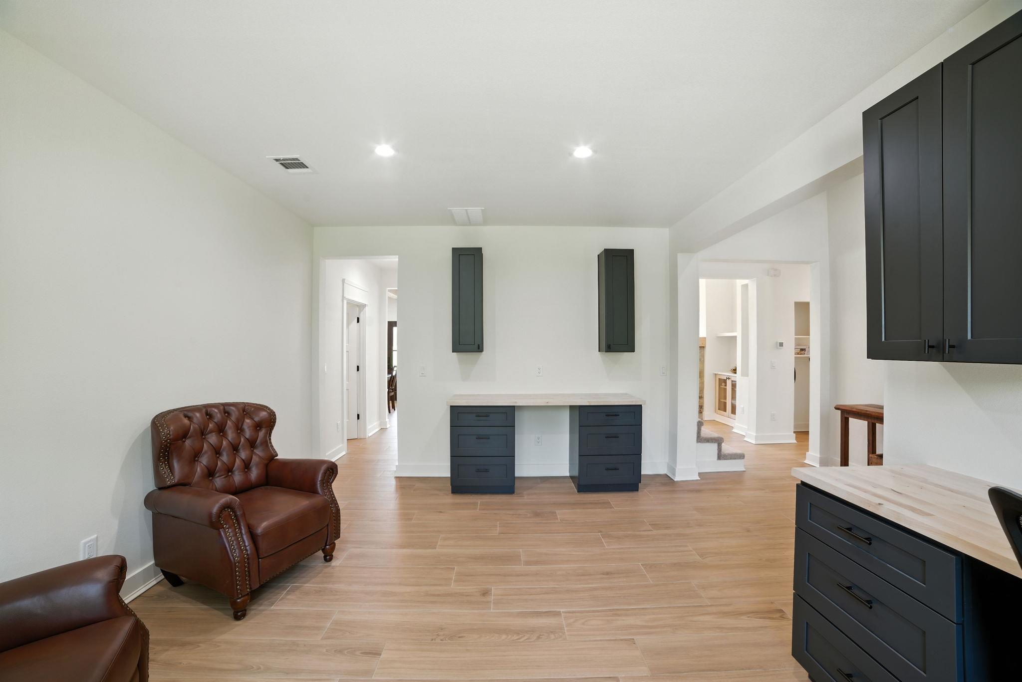 280 Bali Hai Ln, Bastrop, TX 78602