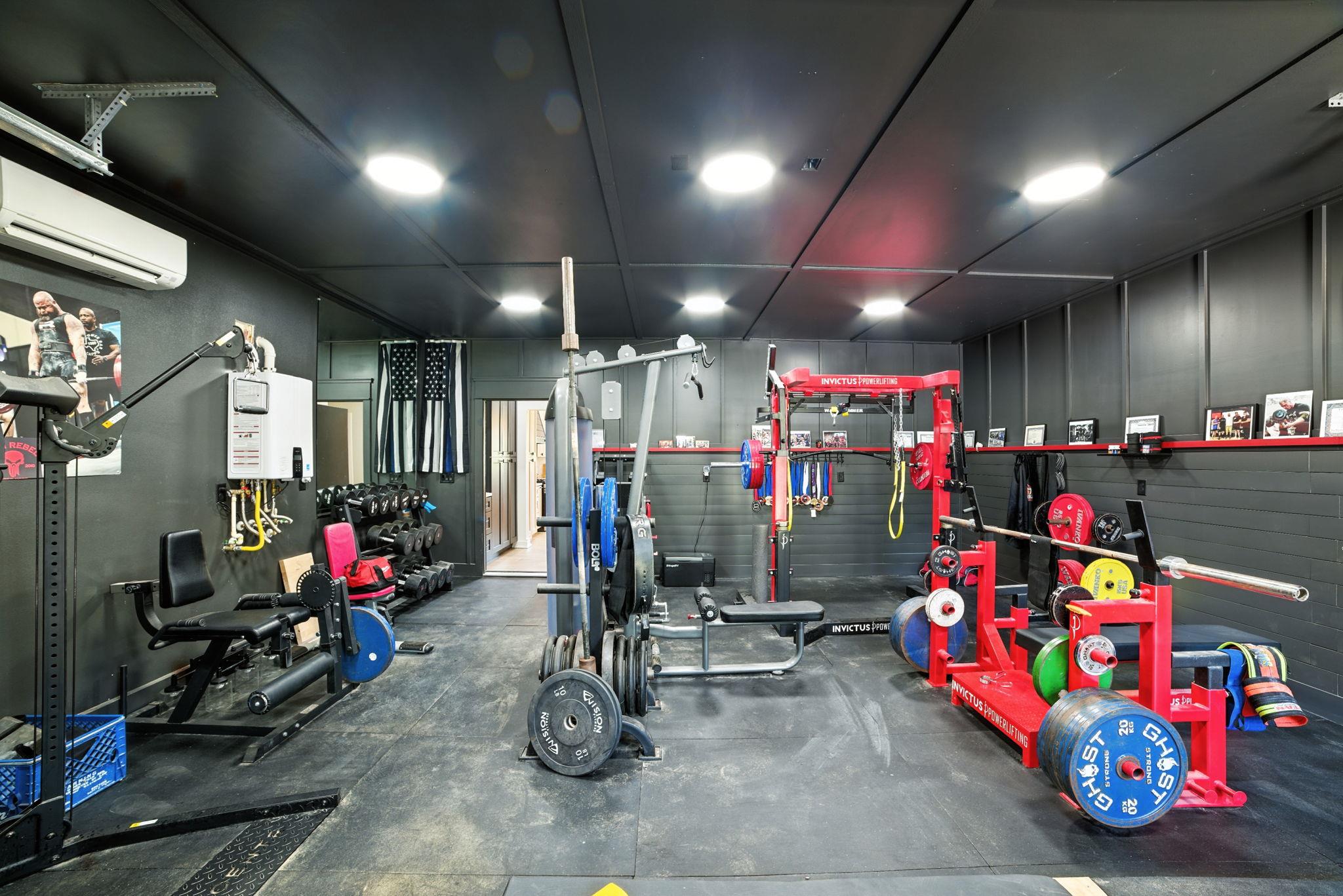 280 Bali Hai Ln, Bastrop, TX 78602