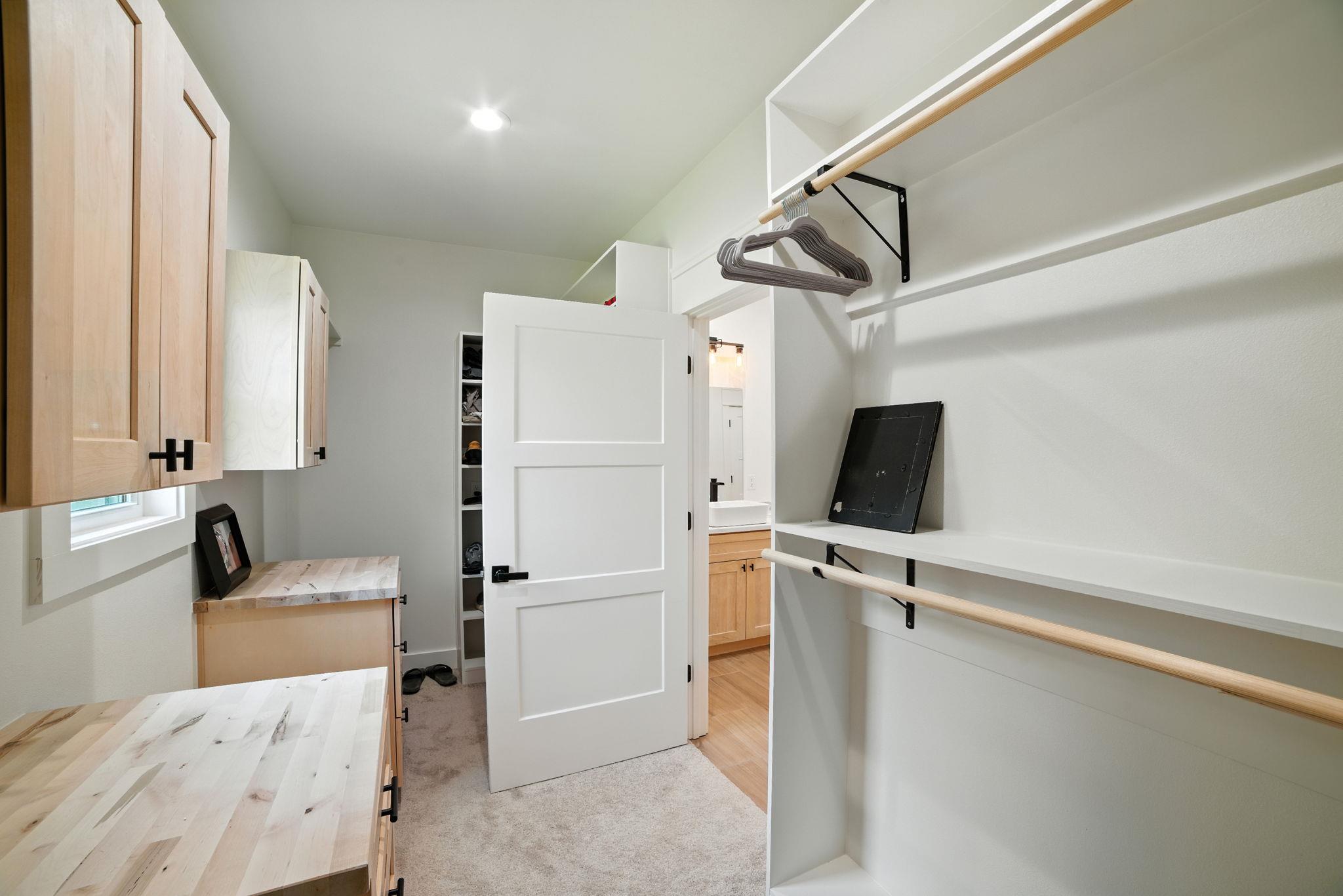 280 Bali Hai Ln, Bastrop, TX 78602