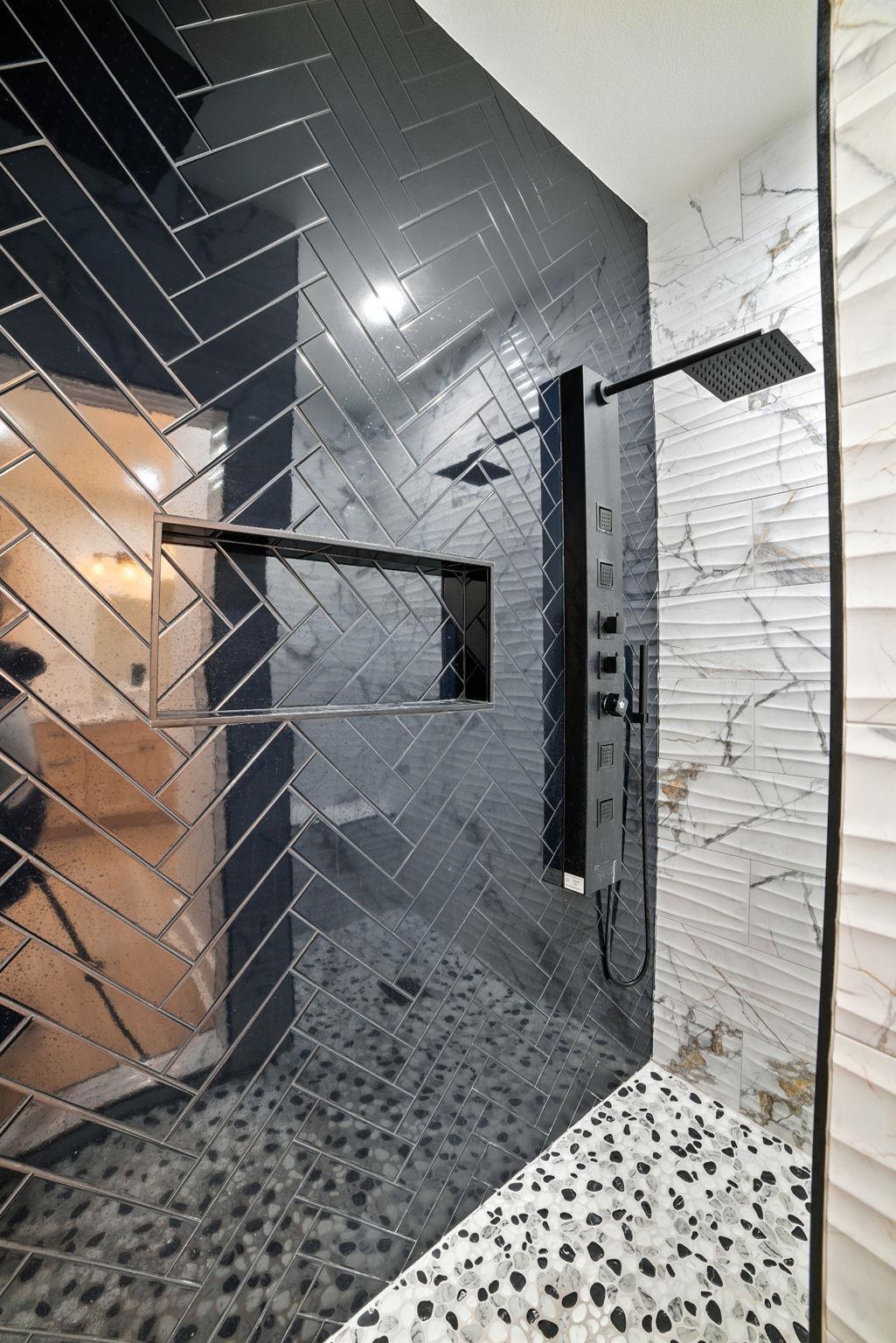 280 Bali Hai Ln, Bastrop, TX 78602