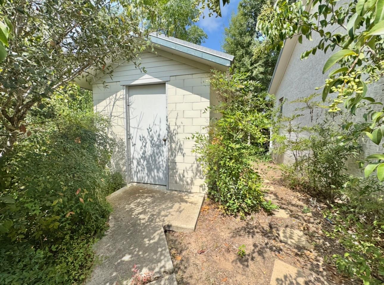 608 Mogonye Ln, Elgin, TX 78621