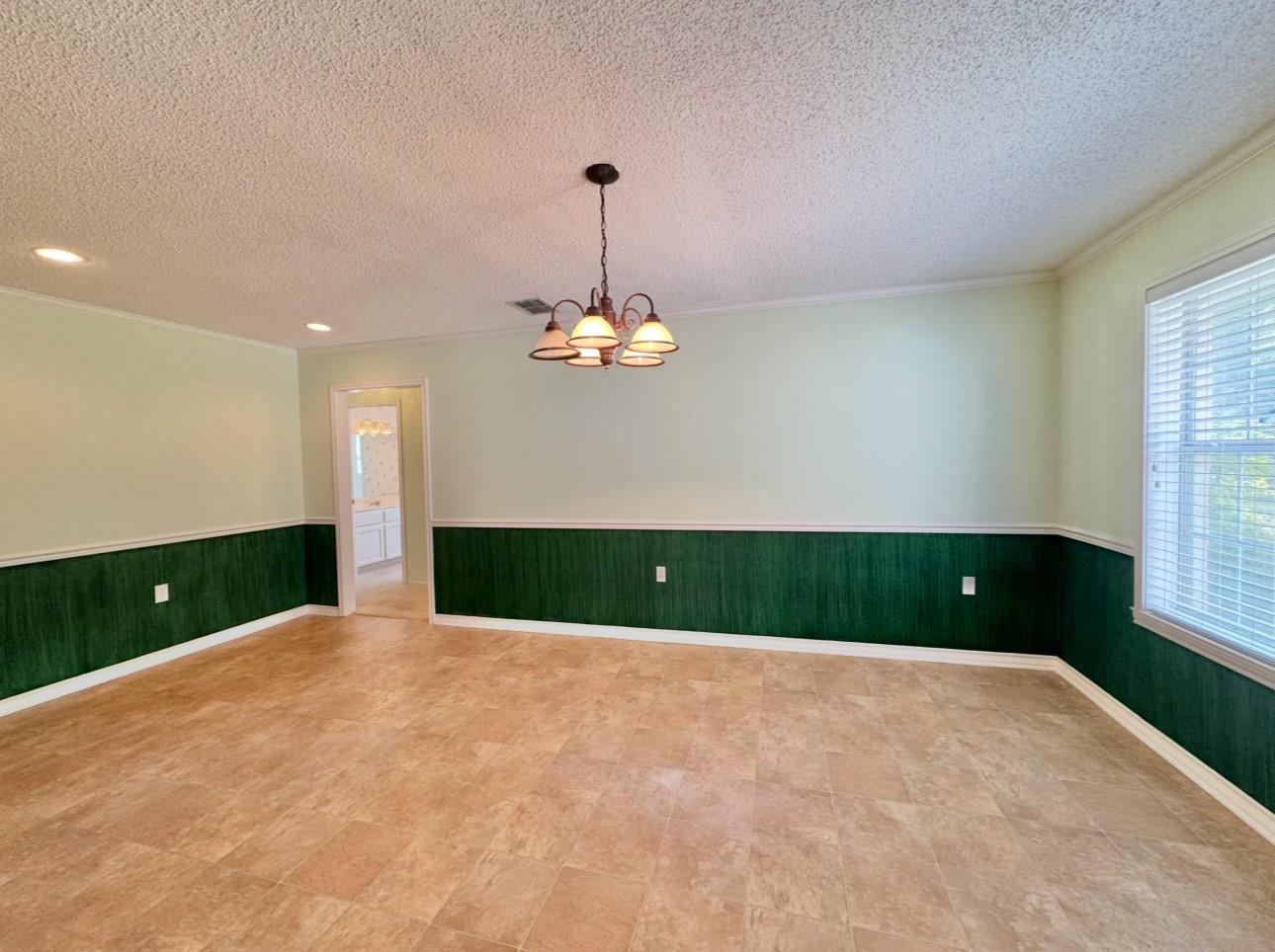 608 Mogonye Ln, Elgin, TX 78621